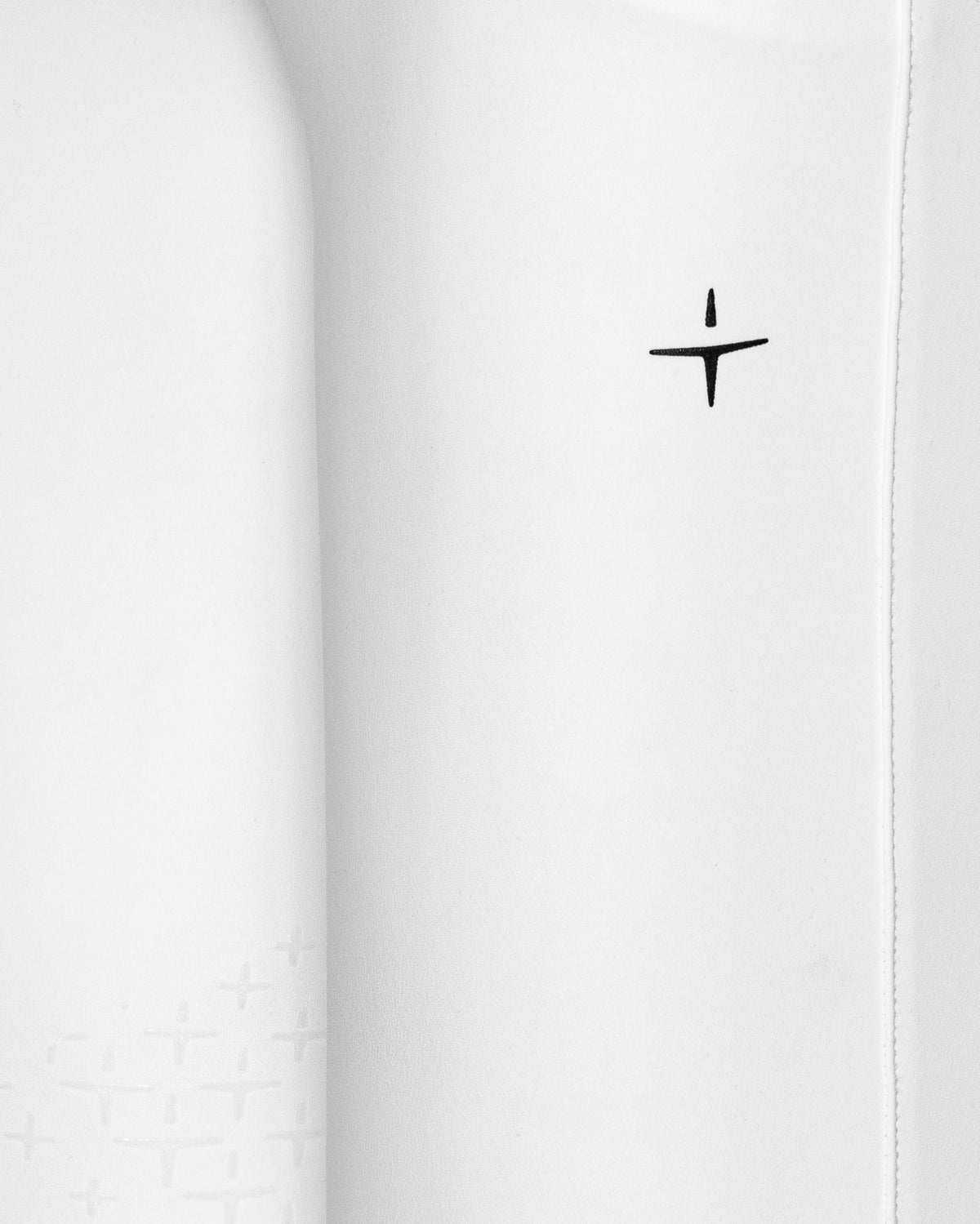 BRG01_KG_JE-WHITE_2.jpg