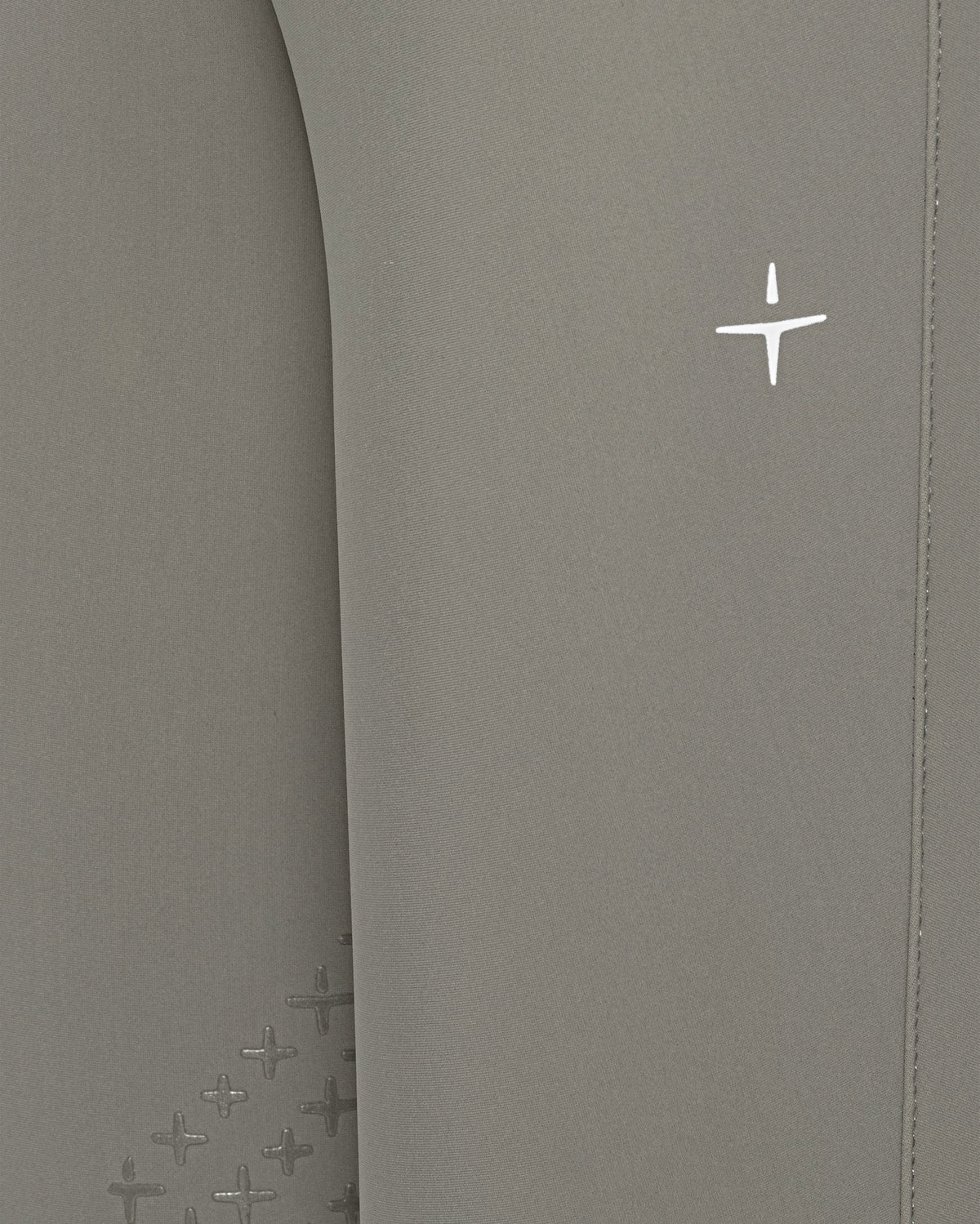 BRW19_KG_JE-ERGREY_2.jpg