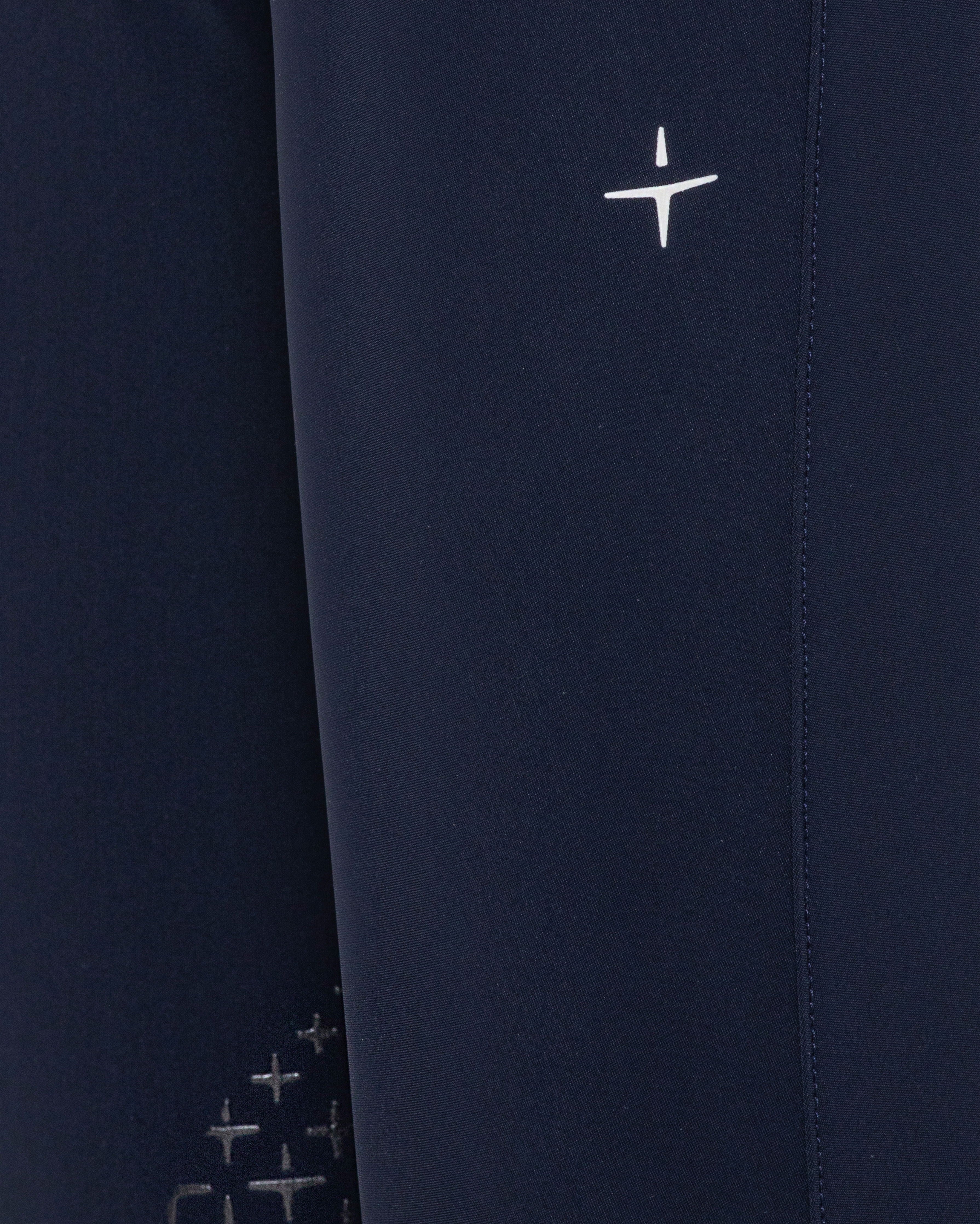 BRW19_KG_JE-NAVY_2.jpg