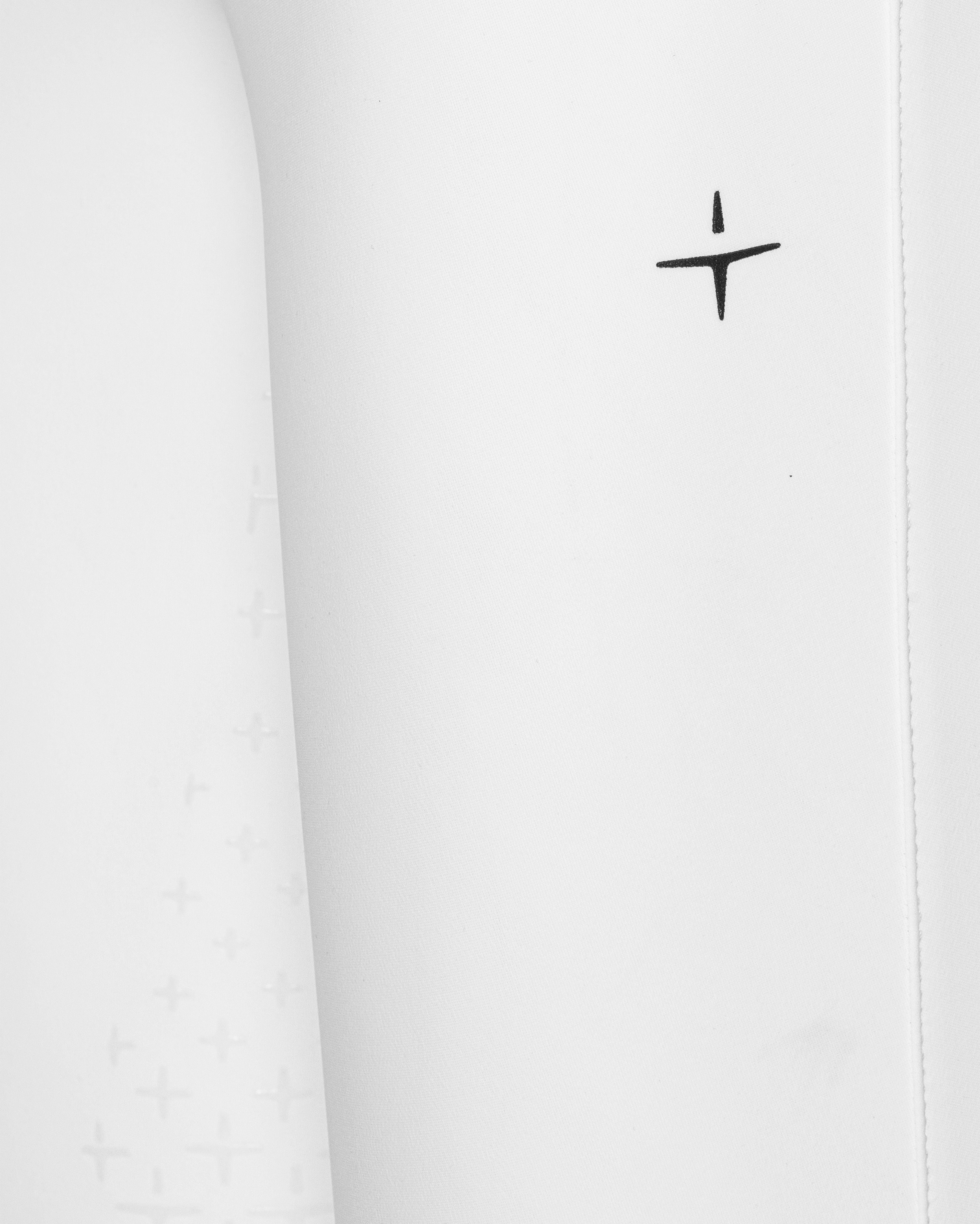 BRW23_FG_JE-WHITE_2.jpg