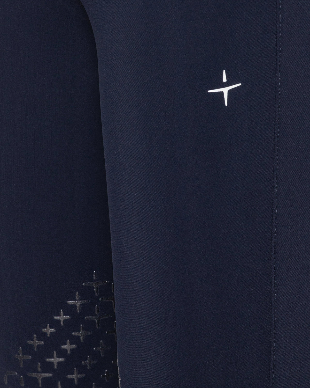 BRW23_KG_JE-NAVY_2.jpg