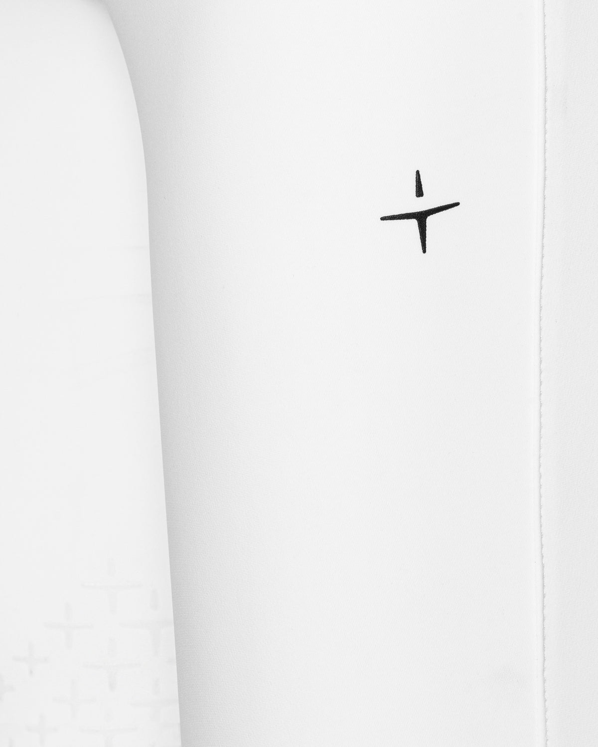 BRW23_KG_JE-WHITE_2.jpg