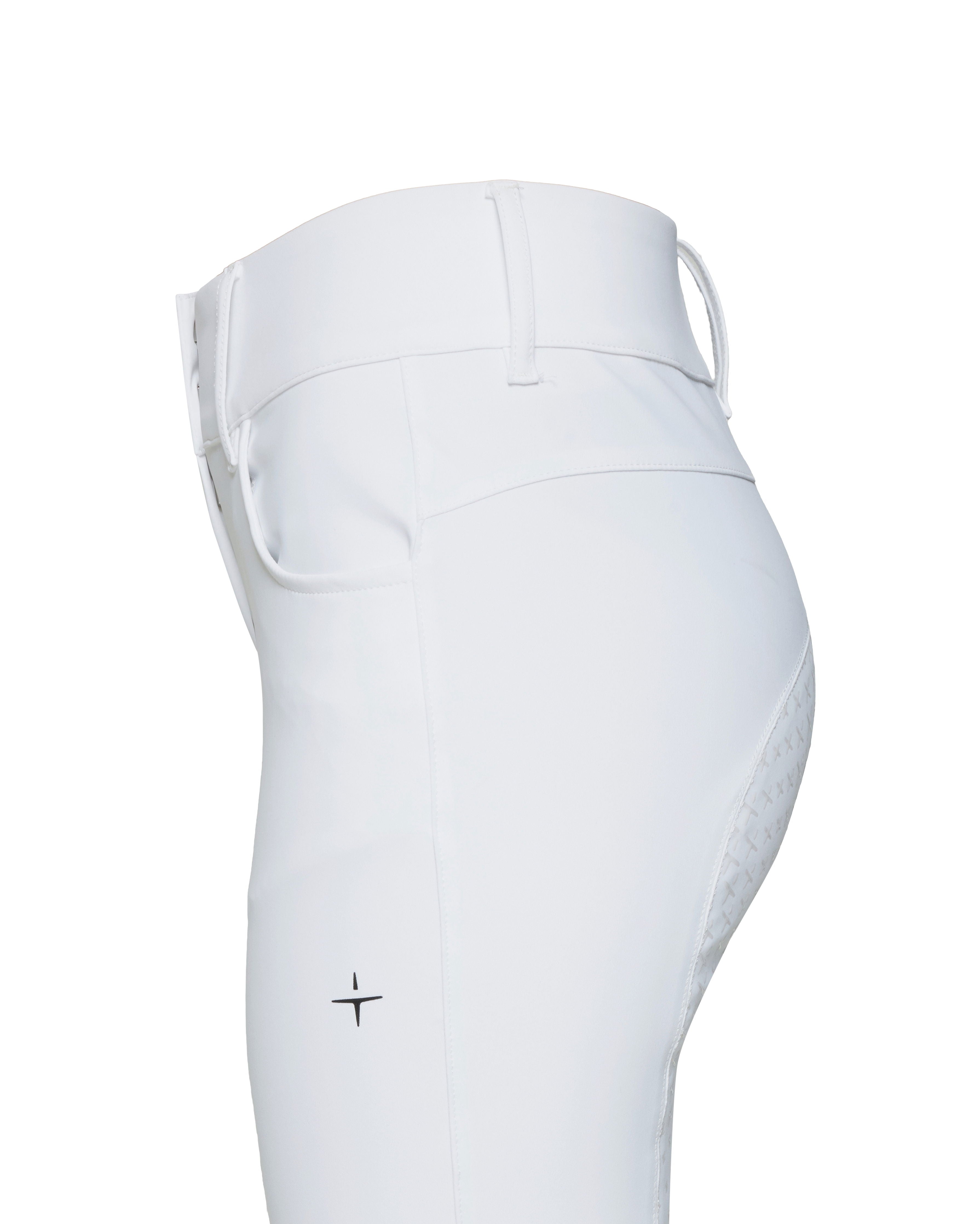 BRW25_FG_JE-WHITE_2.jpg