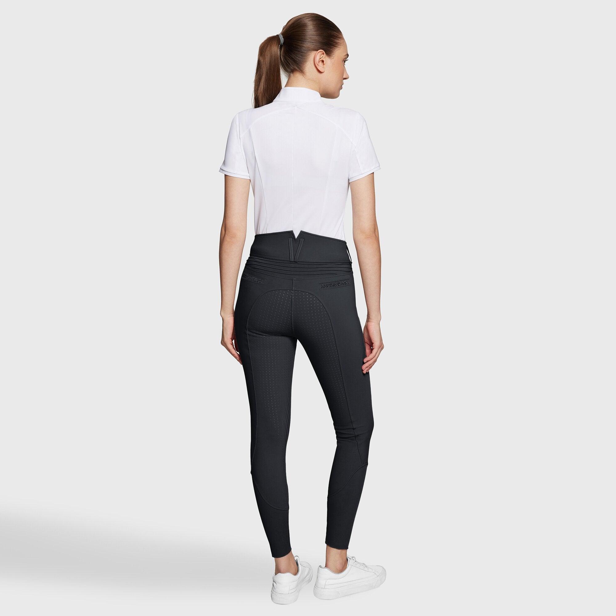 CLARA_NV-SS25_FG-BLK_1.jpg