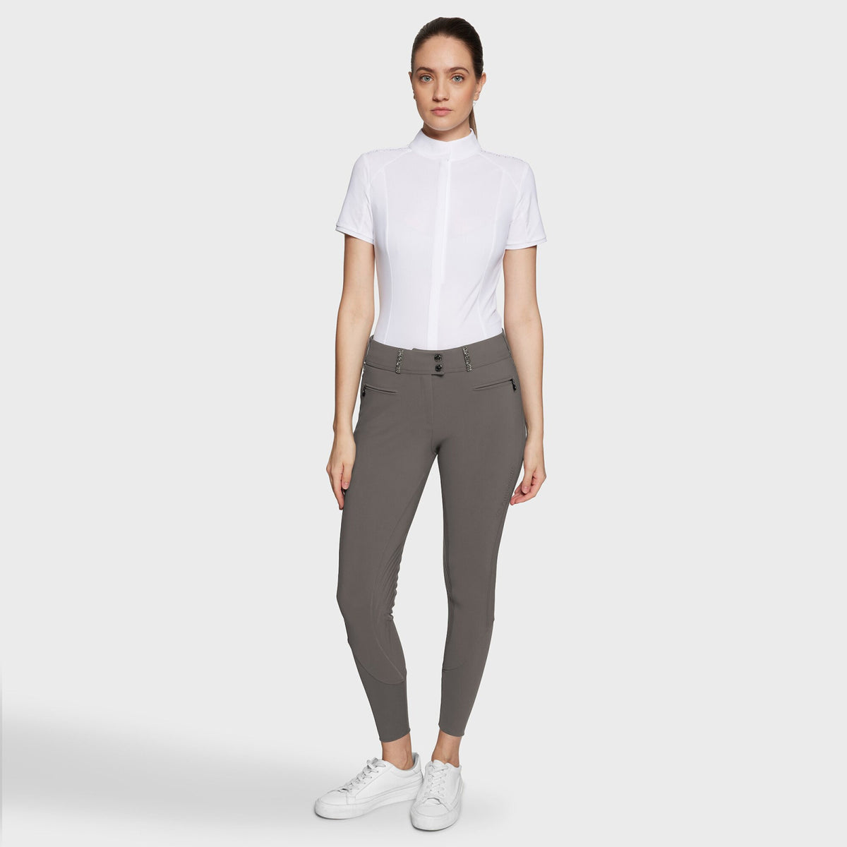 CLARA_PREM-SS25_FG-V_RCK.jpg
