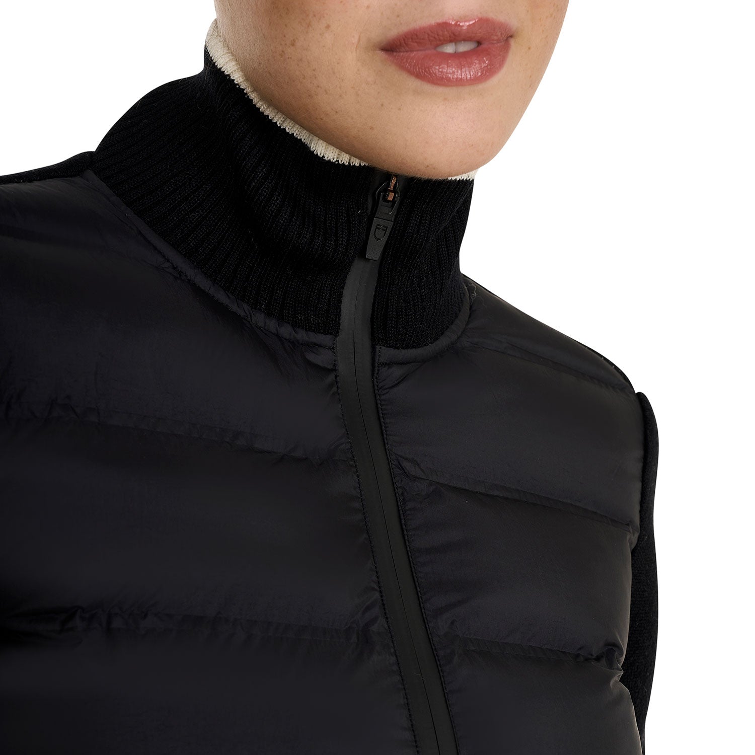 ETW00198-AW24-BK_2.jpg
