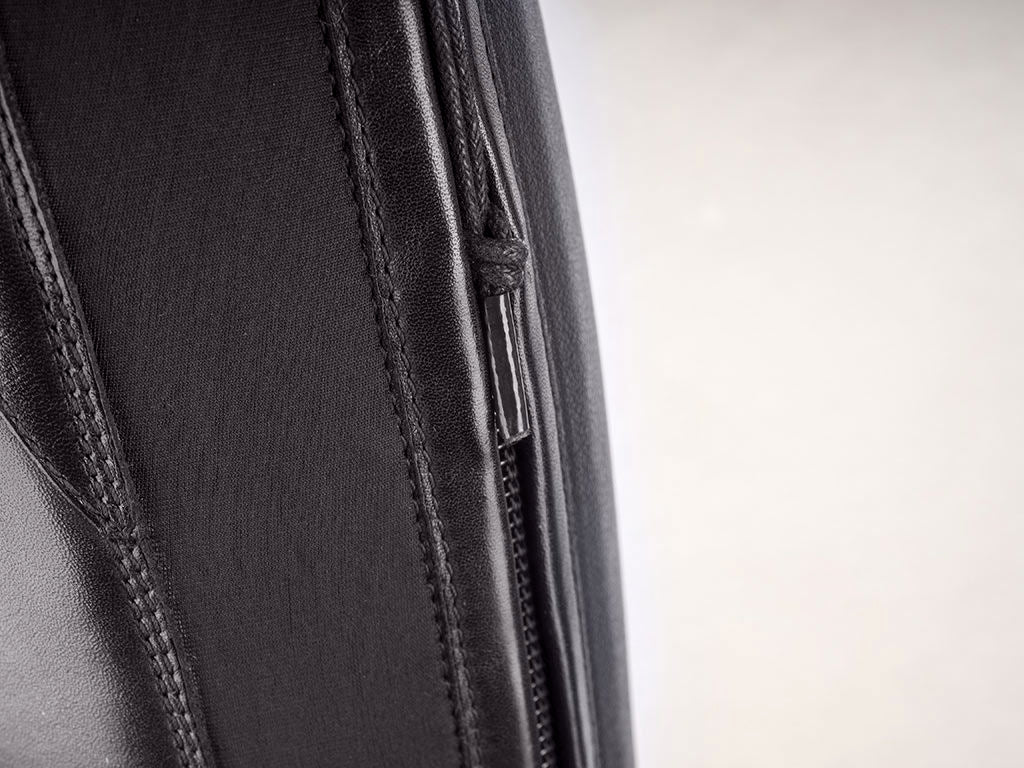 EU102P011-C-BLACK_4.jpg