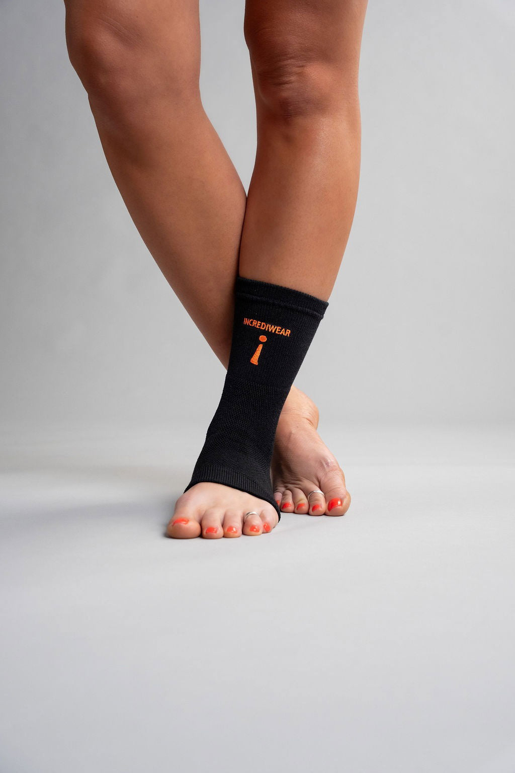 G706-BLACK.jpg