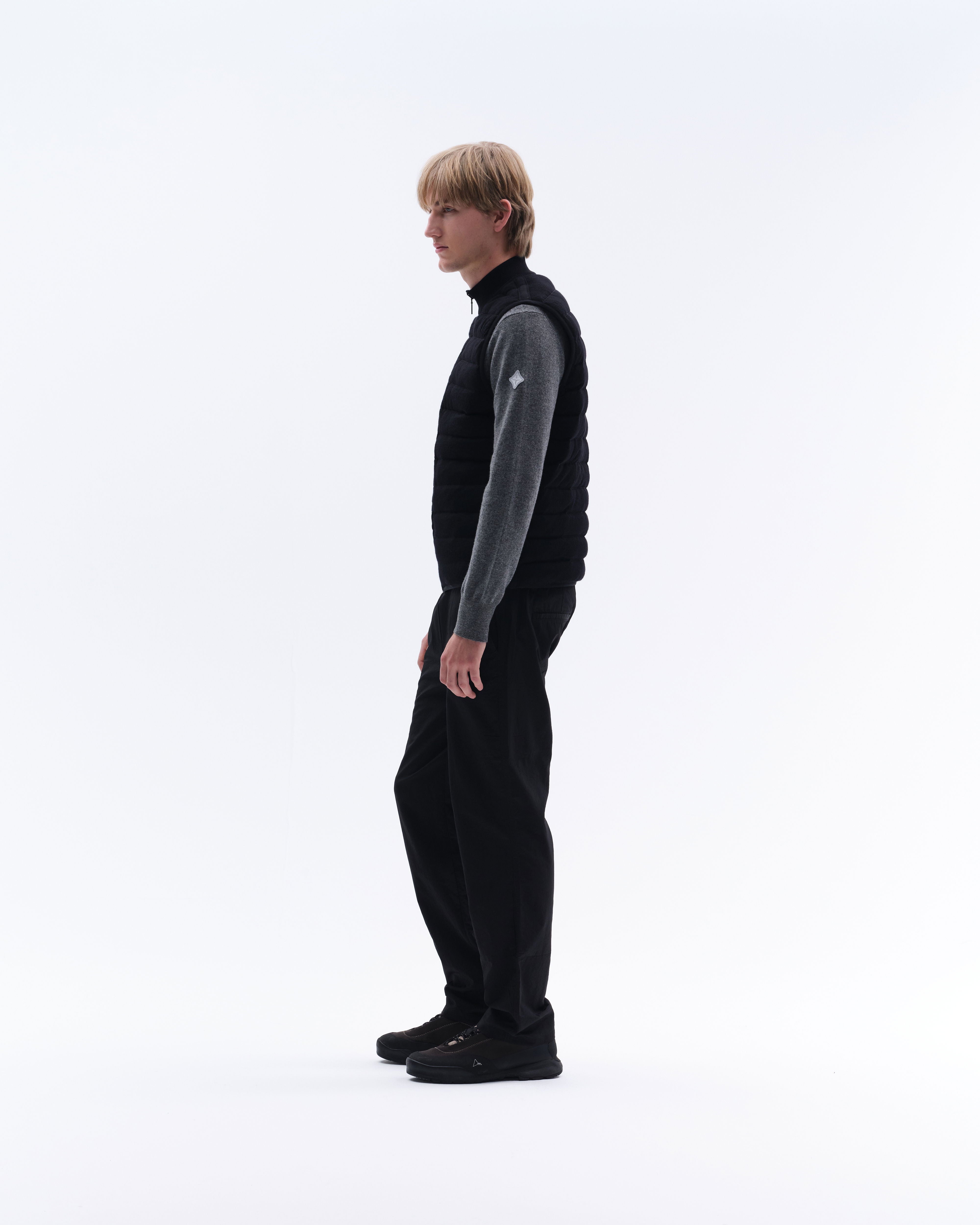 JCM04_NY-BLACK_5.jpg