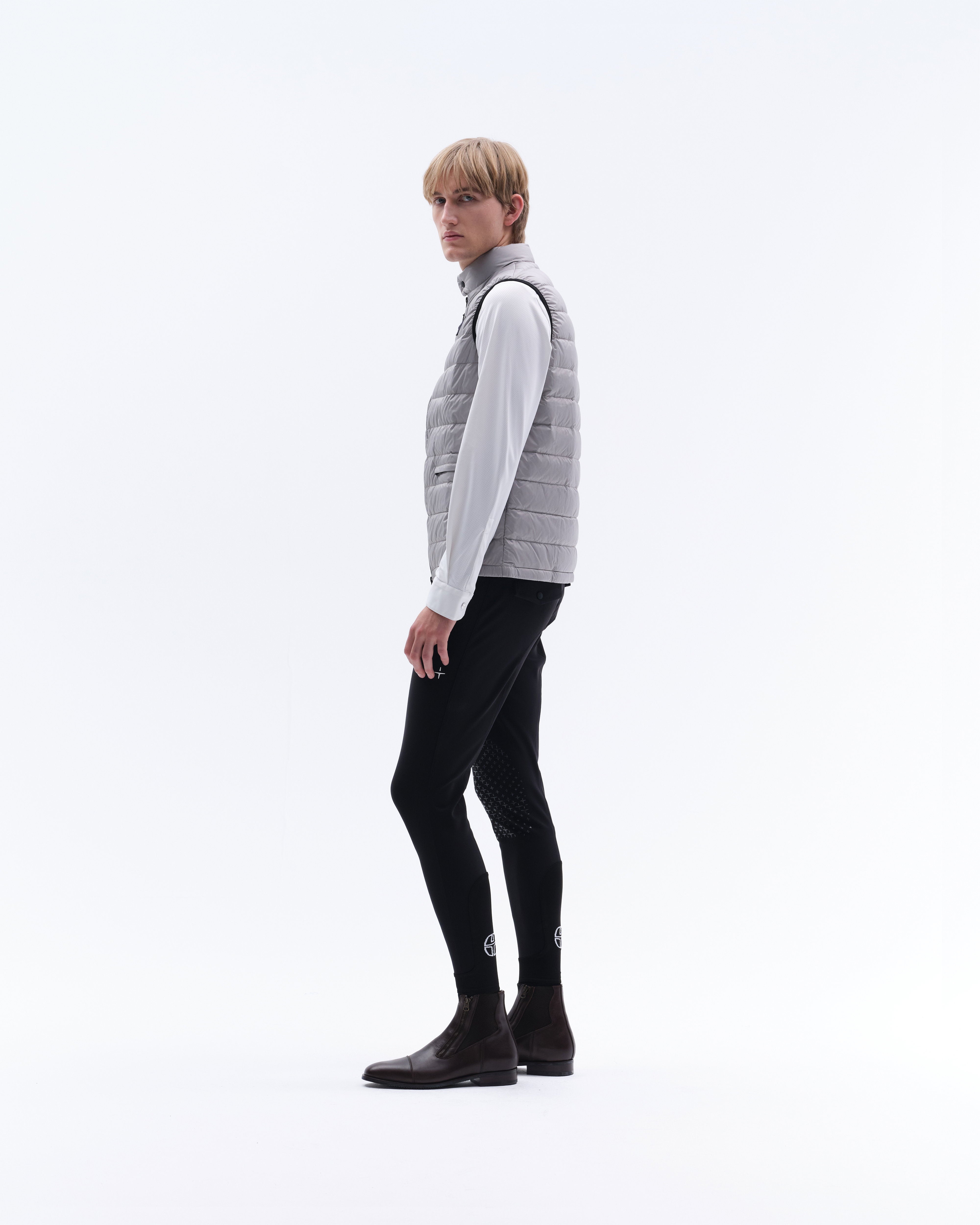 JCM38_NY-GREY_5.jpg
