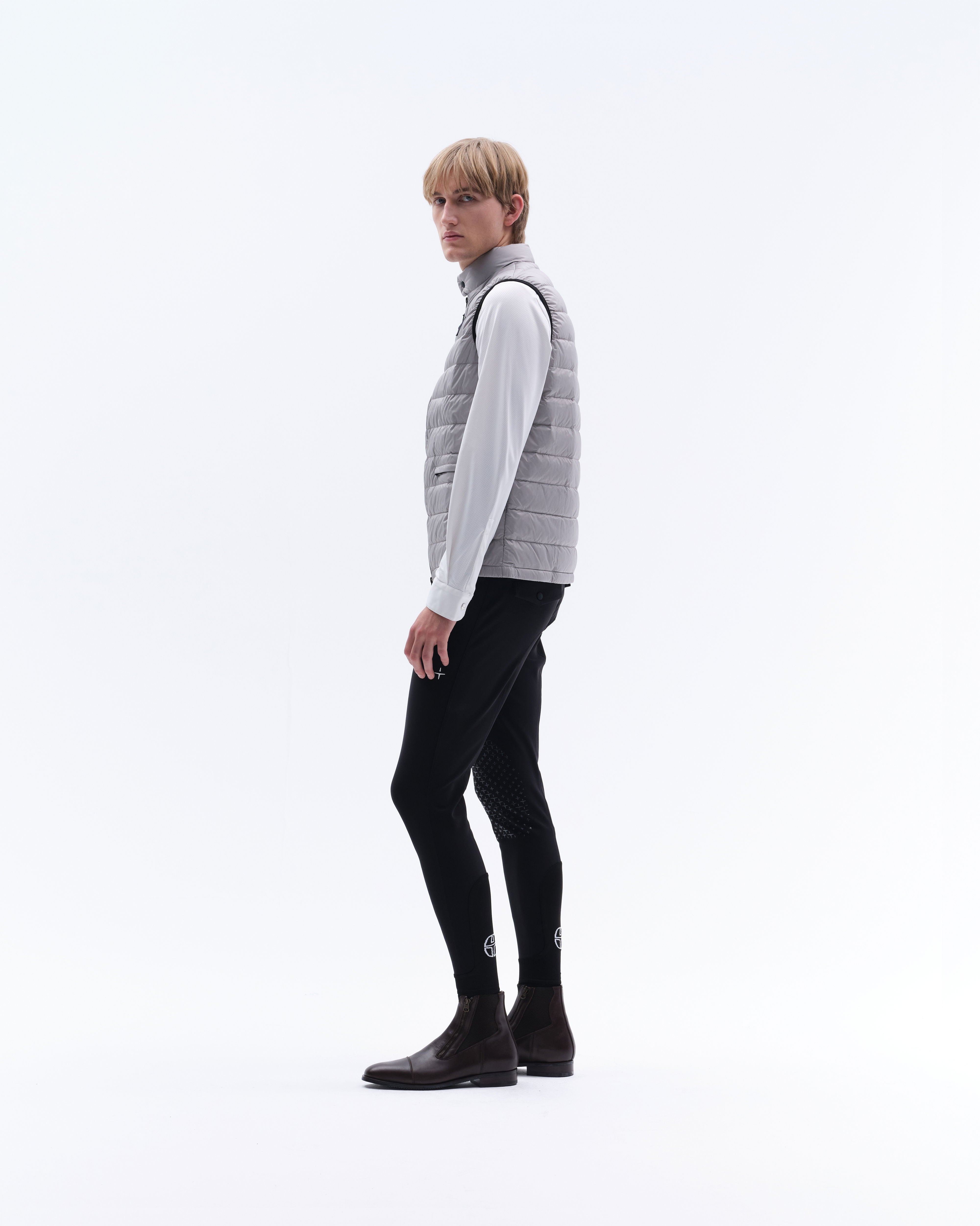 JCM38_NY-GREY_5.jpg