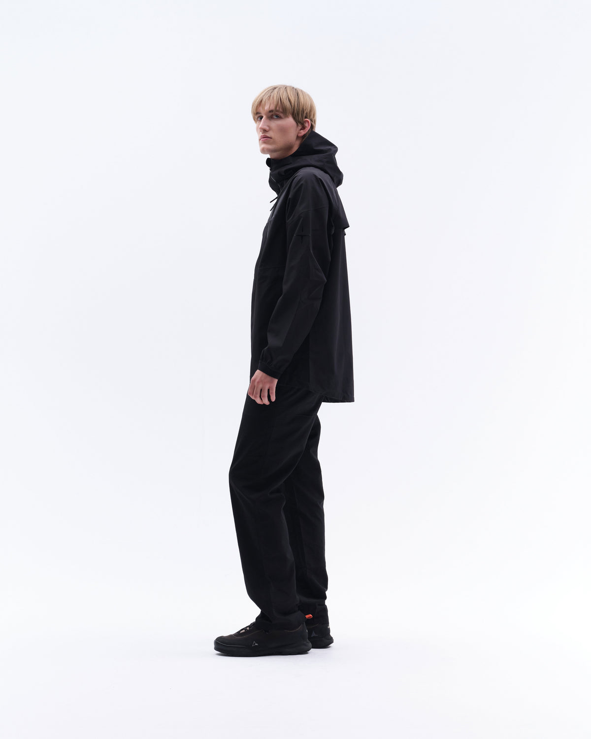 JCM41_NY-BLACK_4.jpg