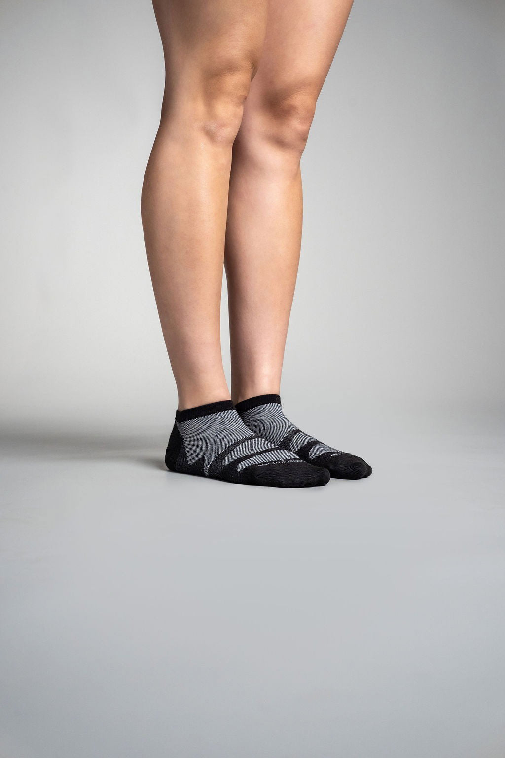 NP201-BLACK_1.jpg