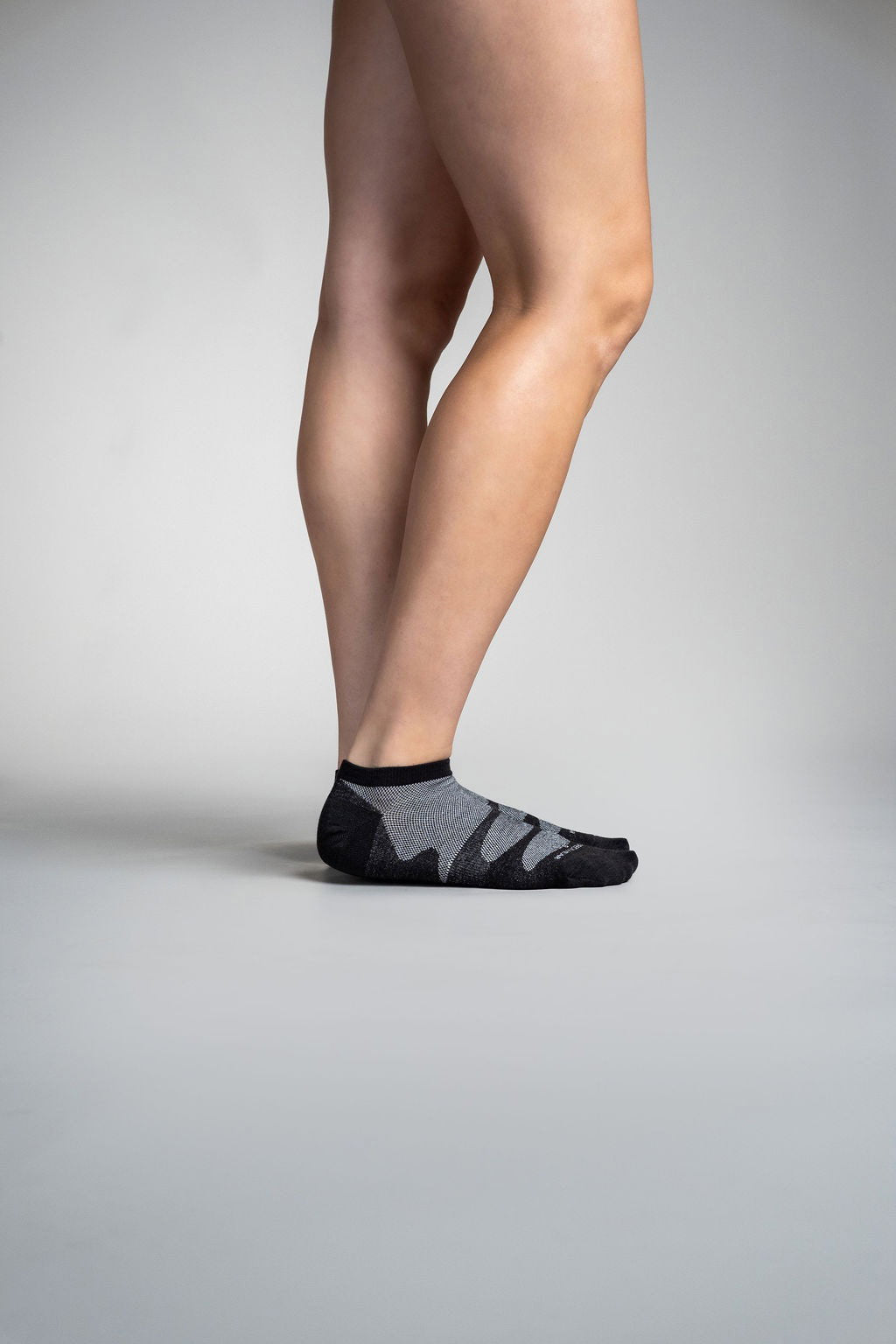NP201-BLACK_2.jpg