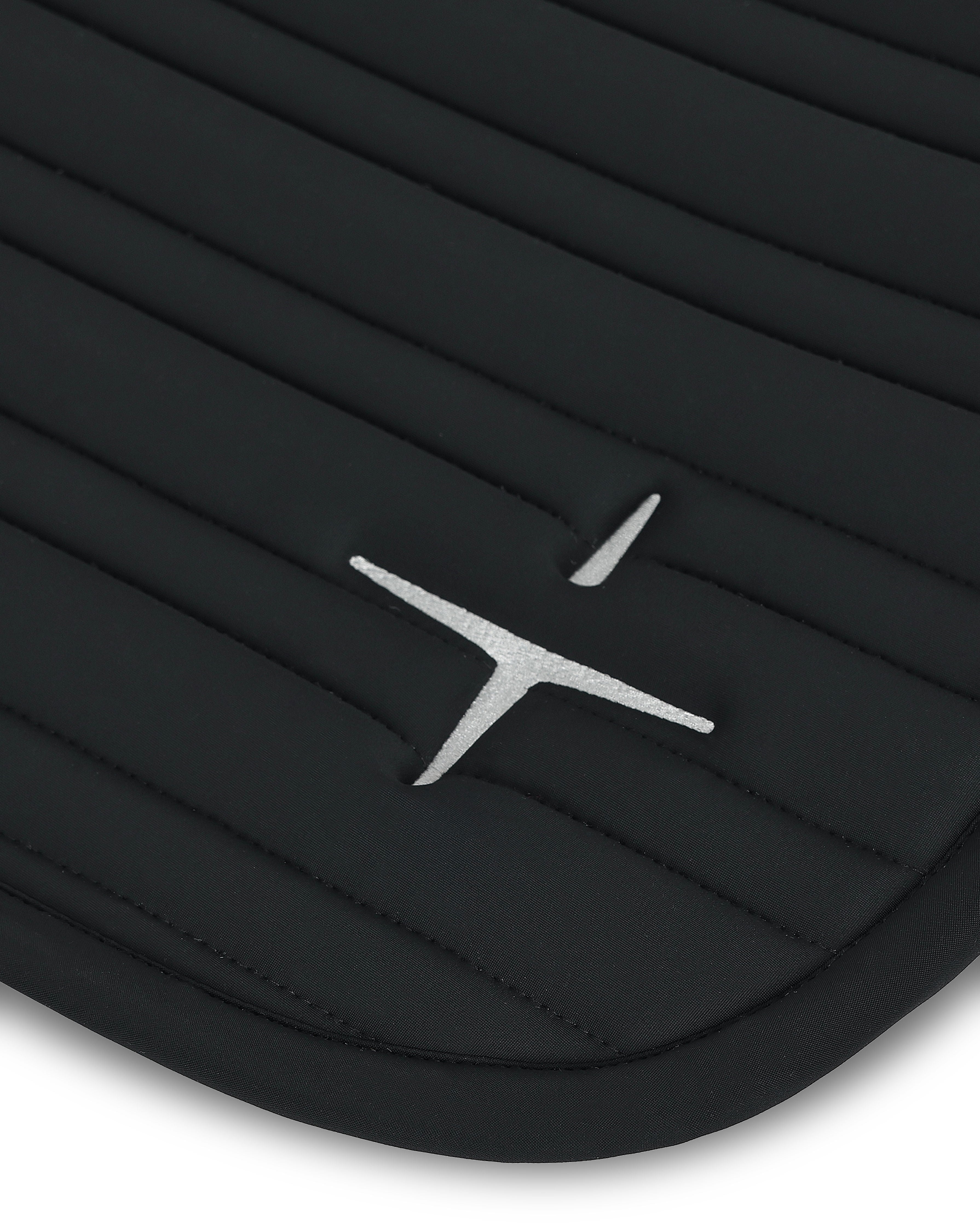 PAHD29_JE-BLACK_1.jpg