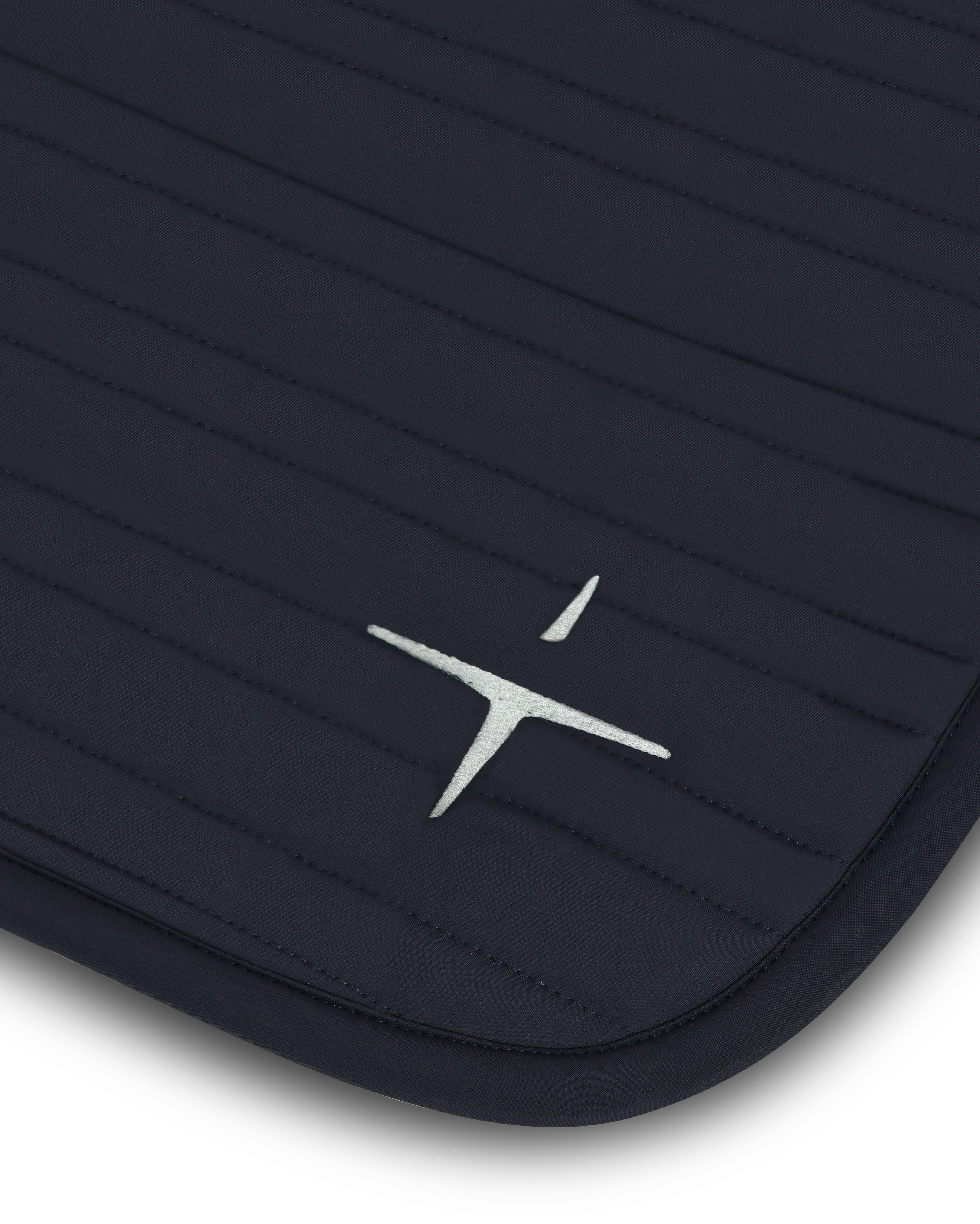 PAHD29_JE-NAVY_1.jpg