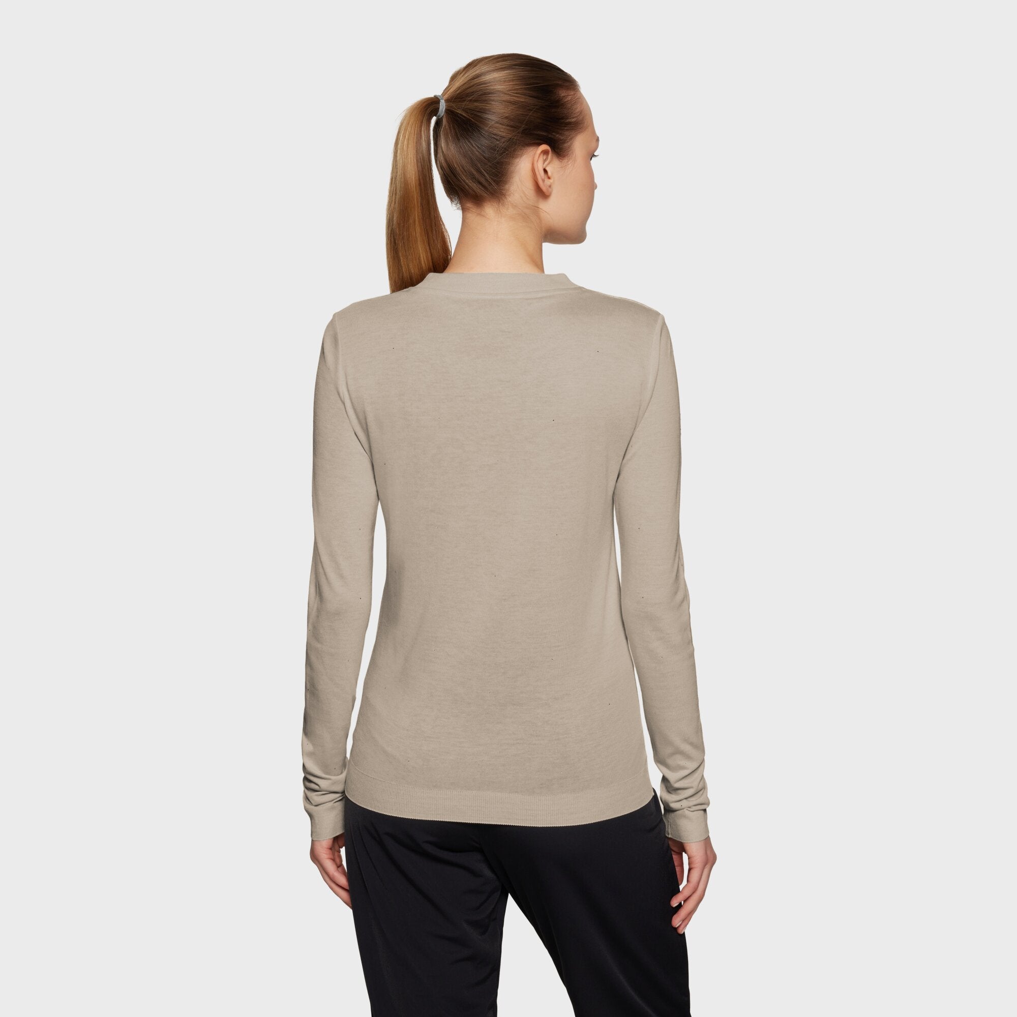 PHOEBE_LS-SS25-SAND_1.jpg