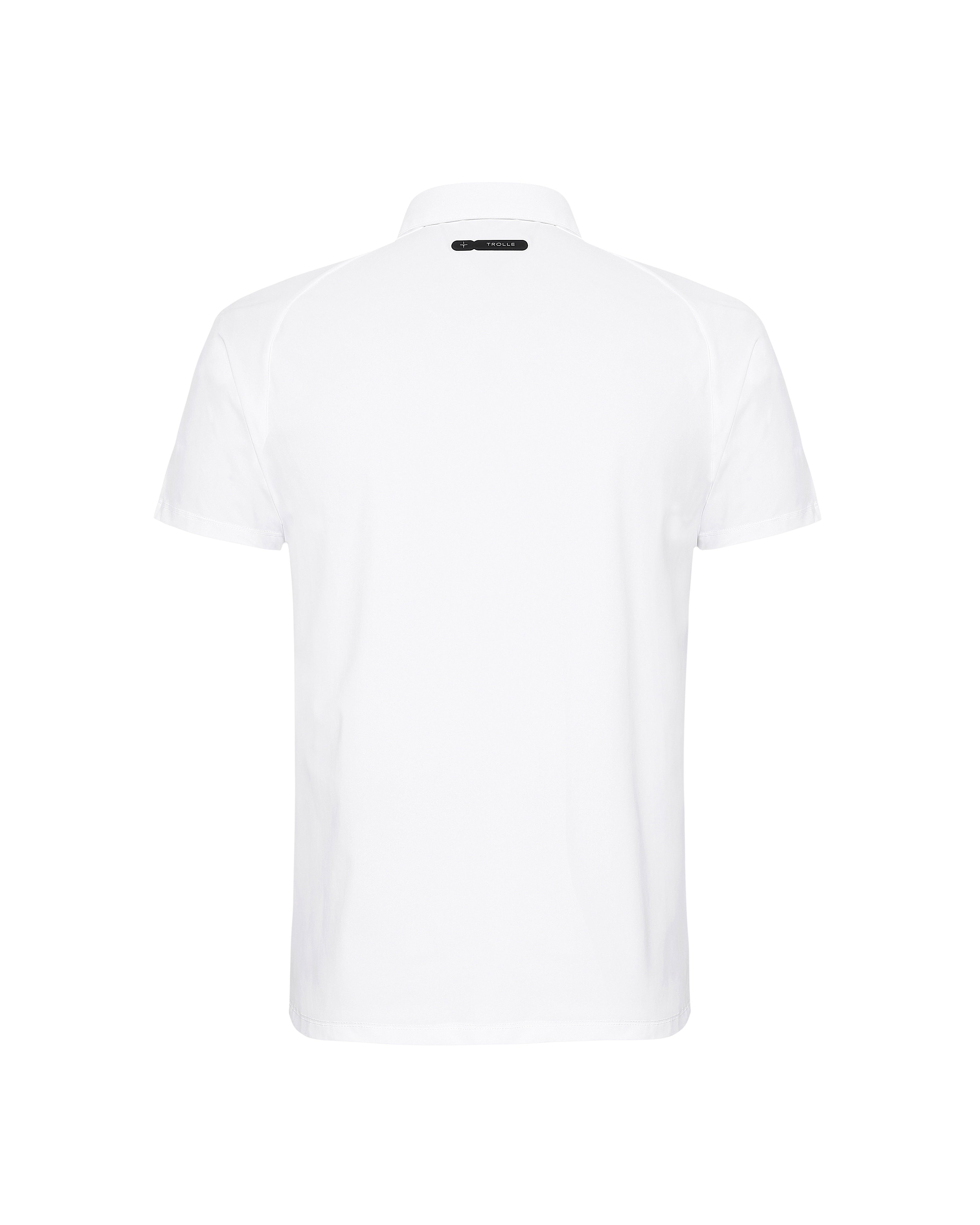 POM19_JE-WHITE_1.jpg