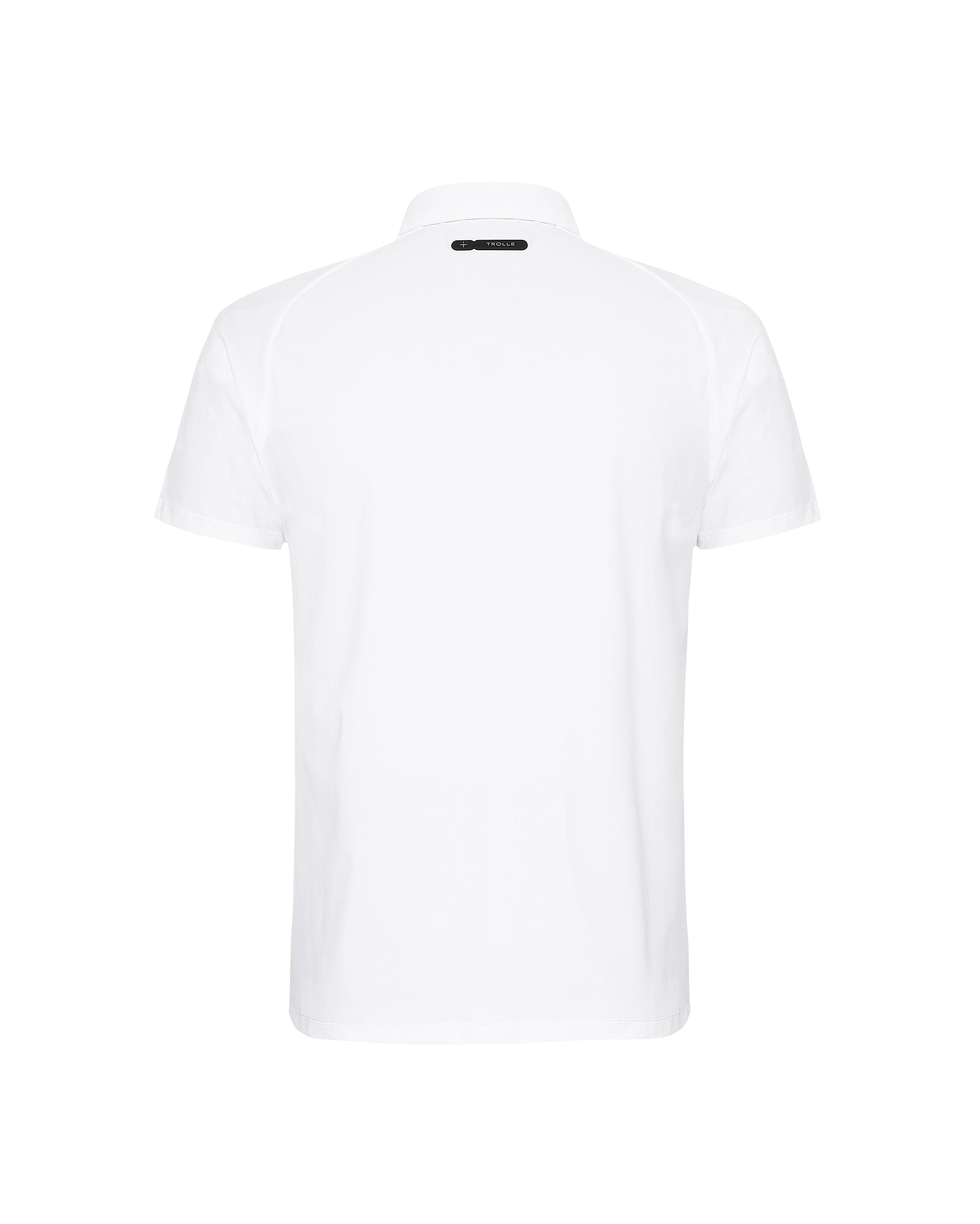 POM19_JE-WHITE_1.jpg