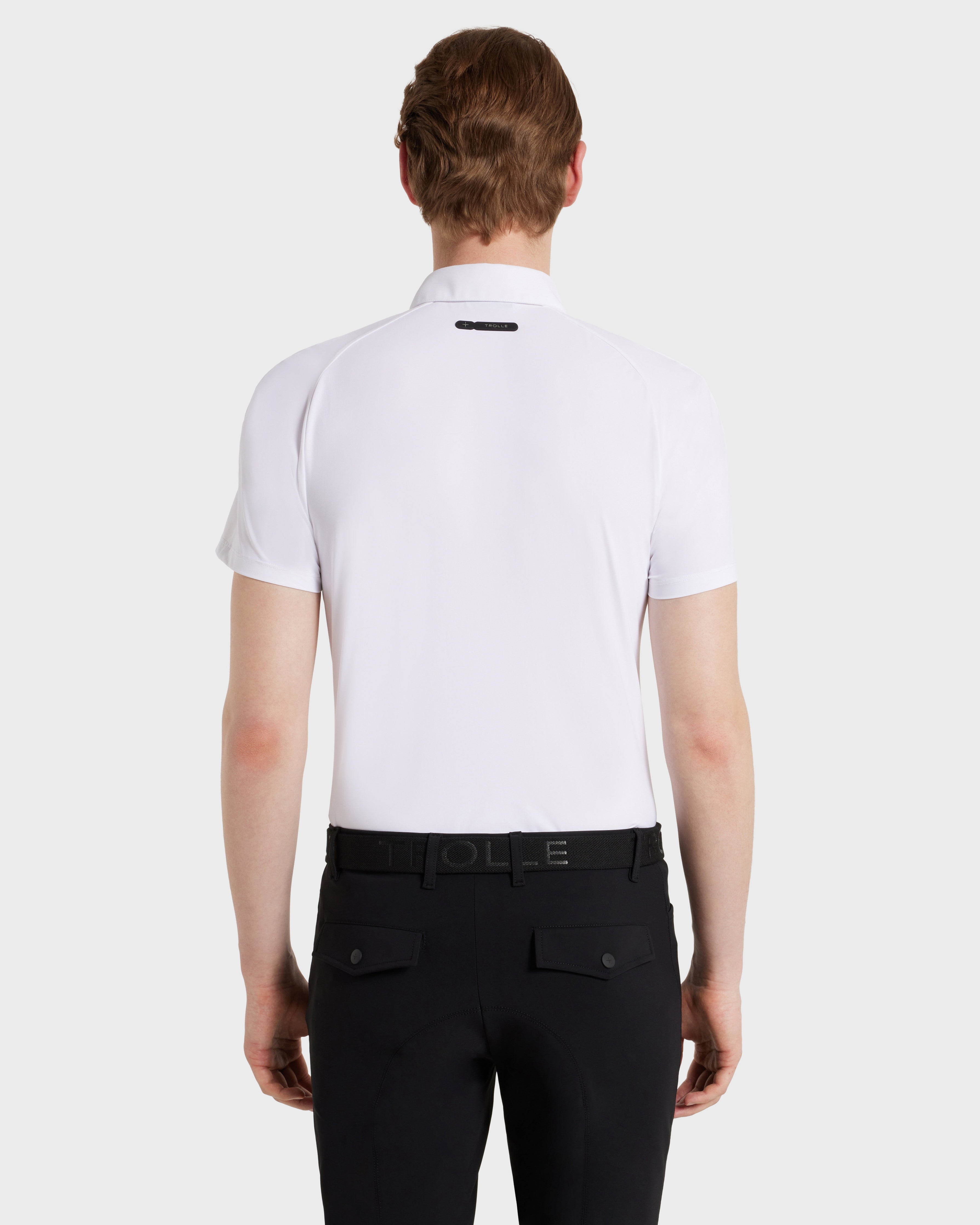 POM19_JE-WHITE_7.jpg