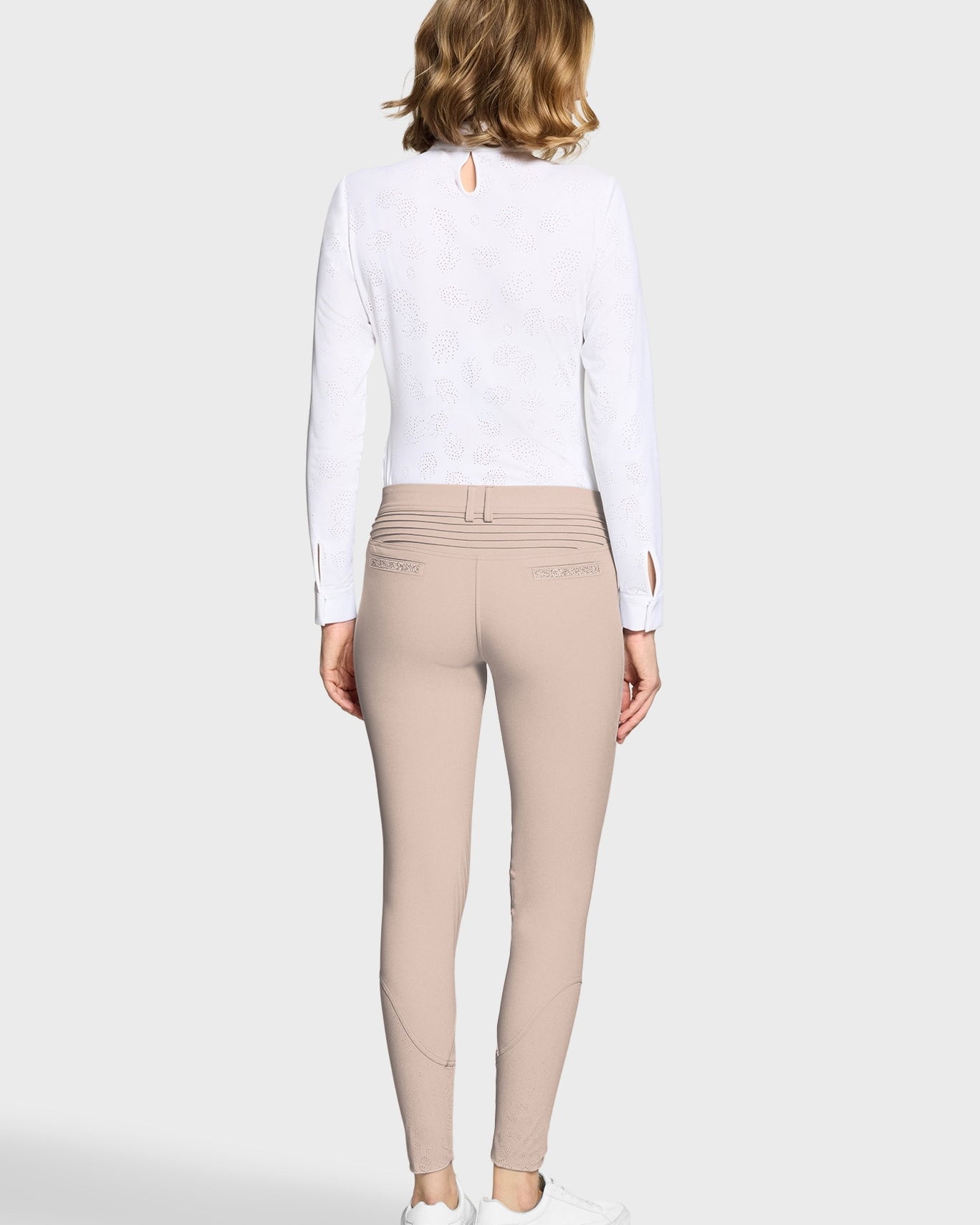 W-ADELE-KG-SS26-PWDPNK_1.jpg