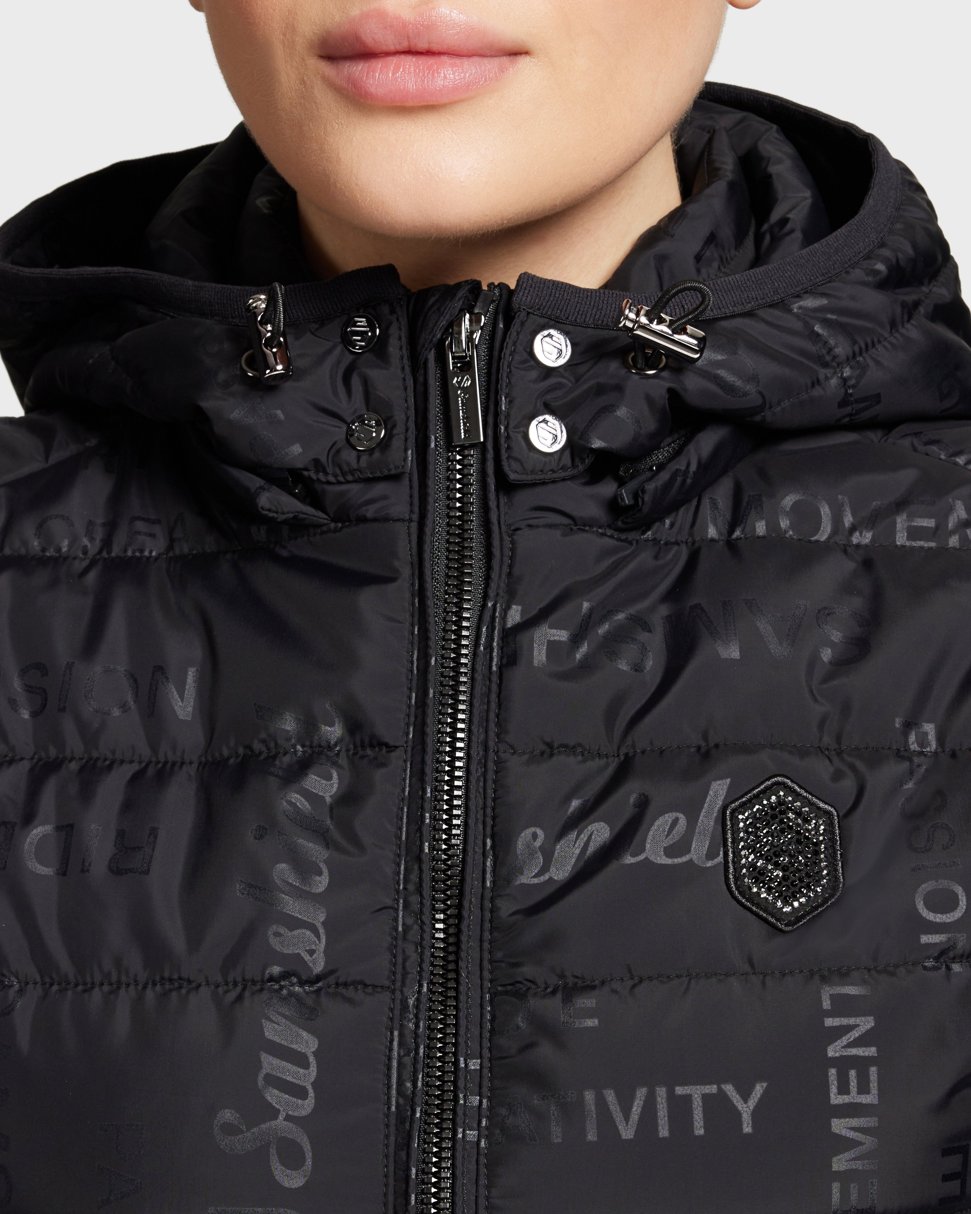 W-ALTABADIA-SS24-BLK_2.jpg