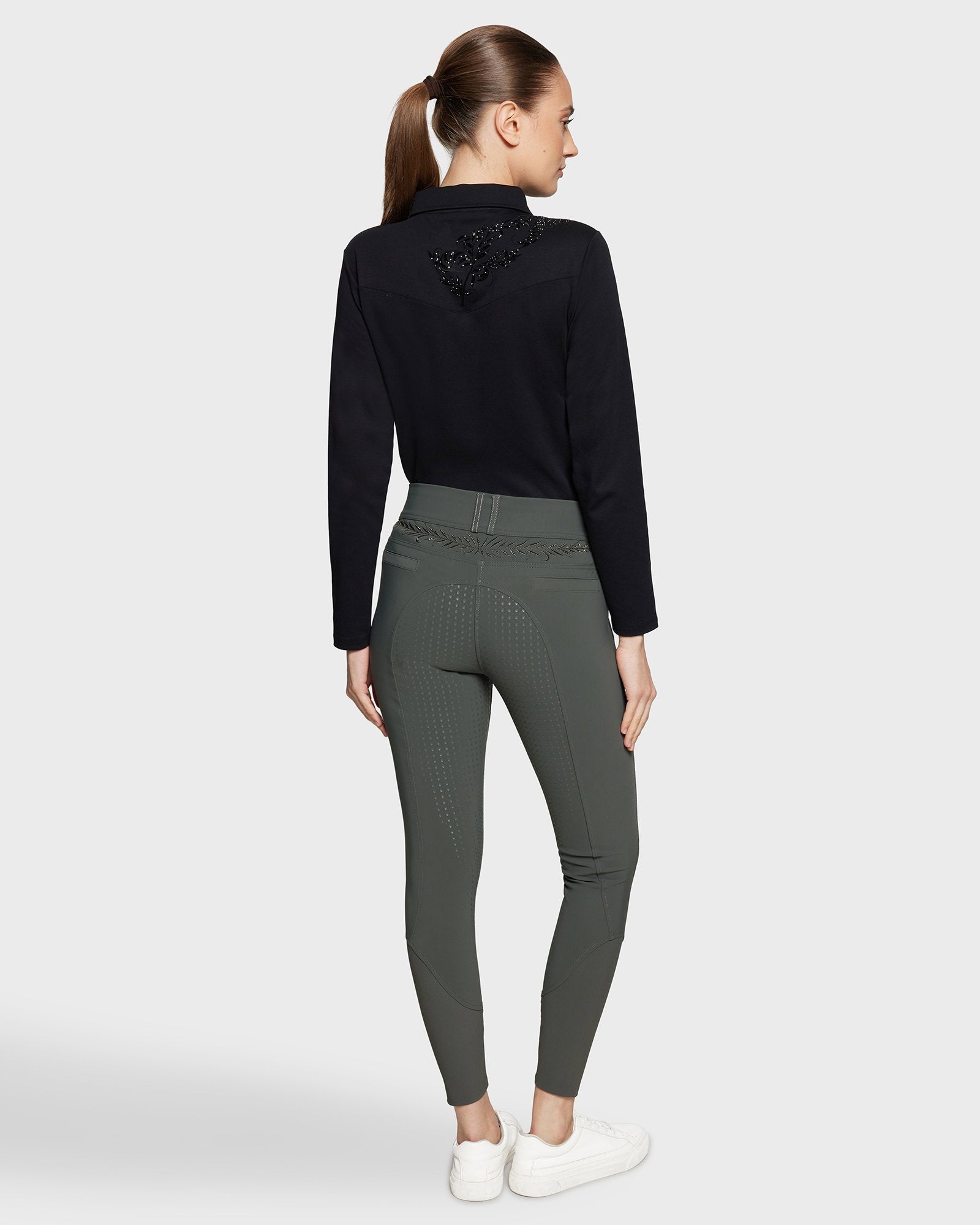 W-CAPUCINE_FG-FW25-DFS_1.jpg