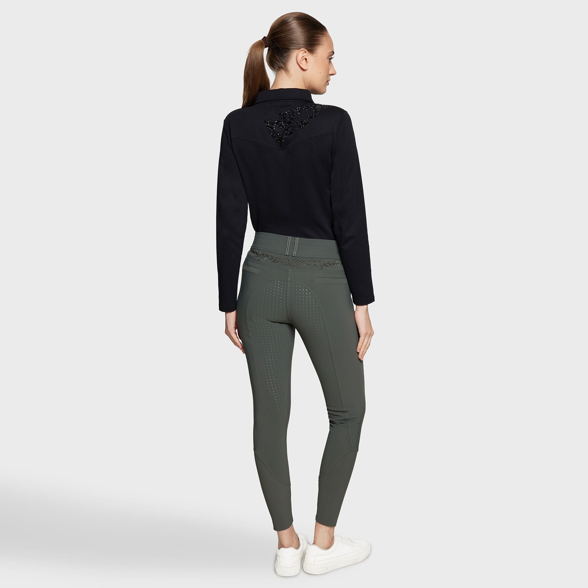 W-CAPUCINE_FG-FW25-DFS_1.jpg