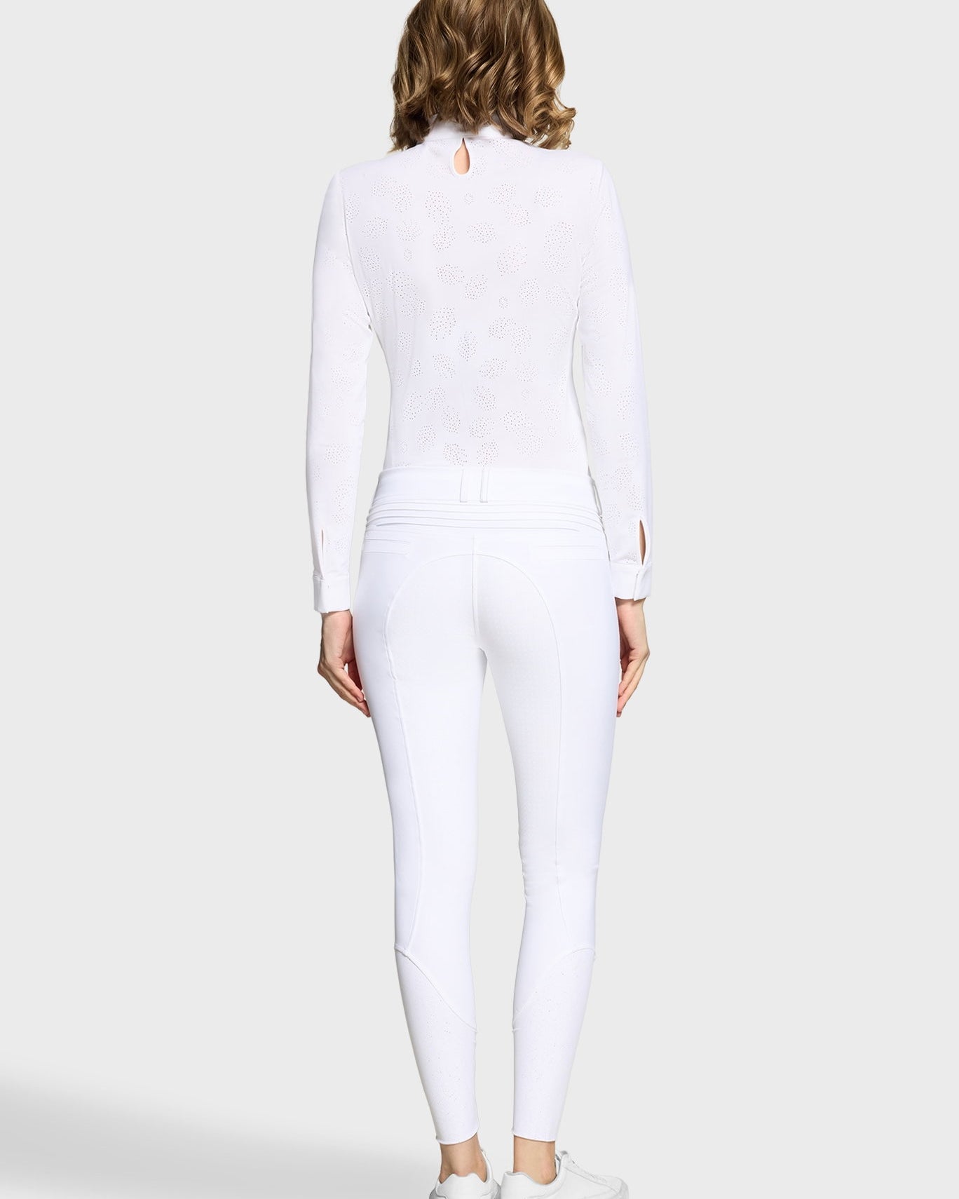 W-CHLOE-FG-SS26-WHT_1.jpg