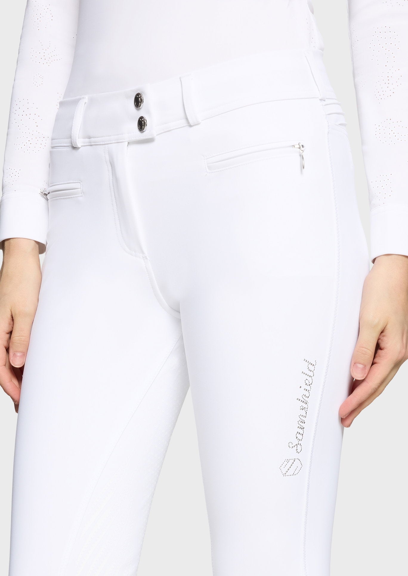 W-CHLOE-FG-SS26-WHT_2.jpg