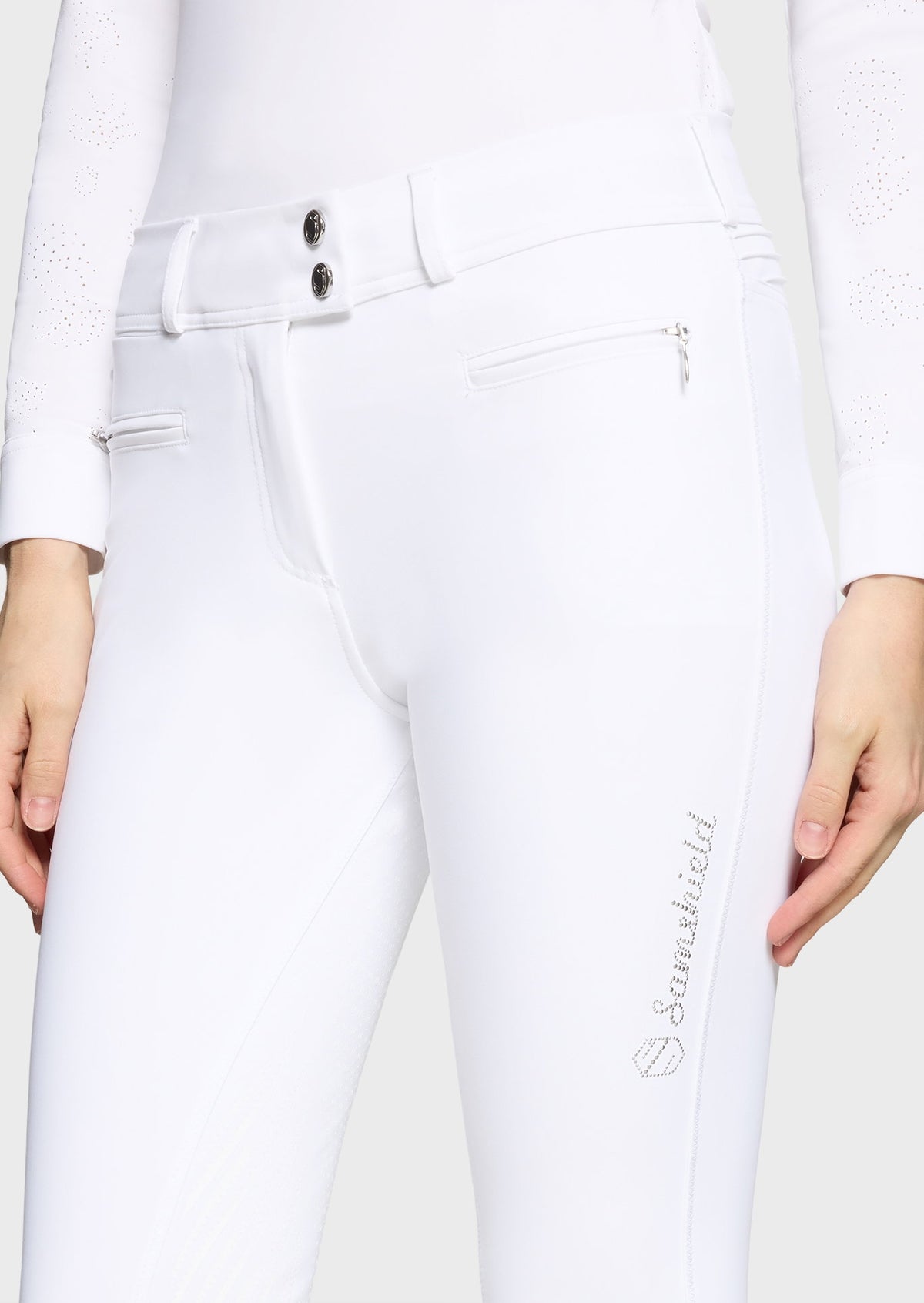 W-CHLOE-FG-SS26-WHT_2.jpg