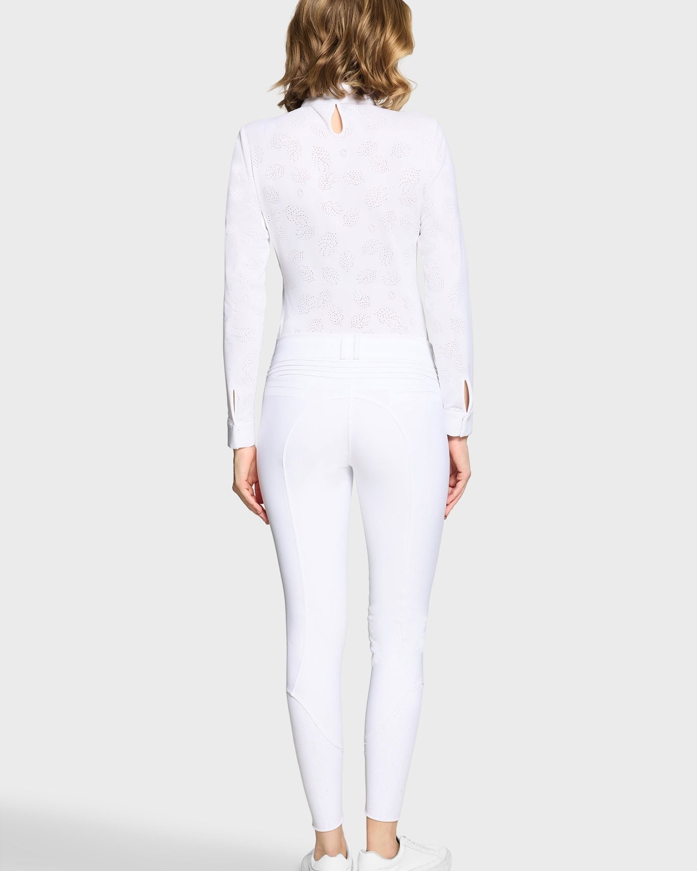 W-CHLOE-KG-SS26-WHT_1.jpg