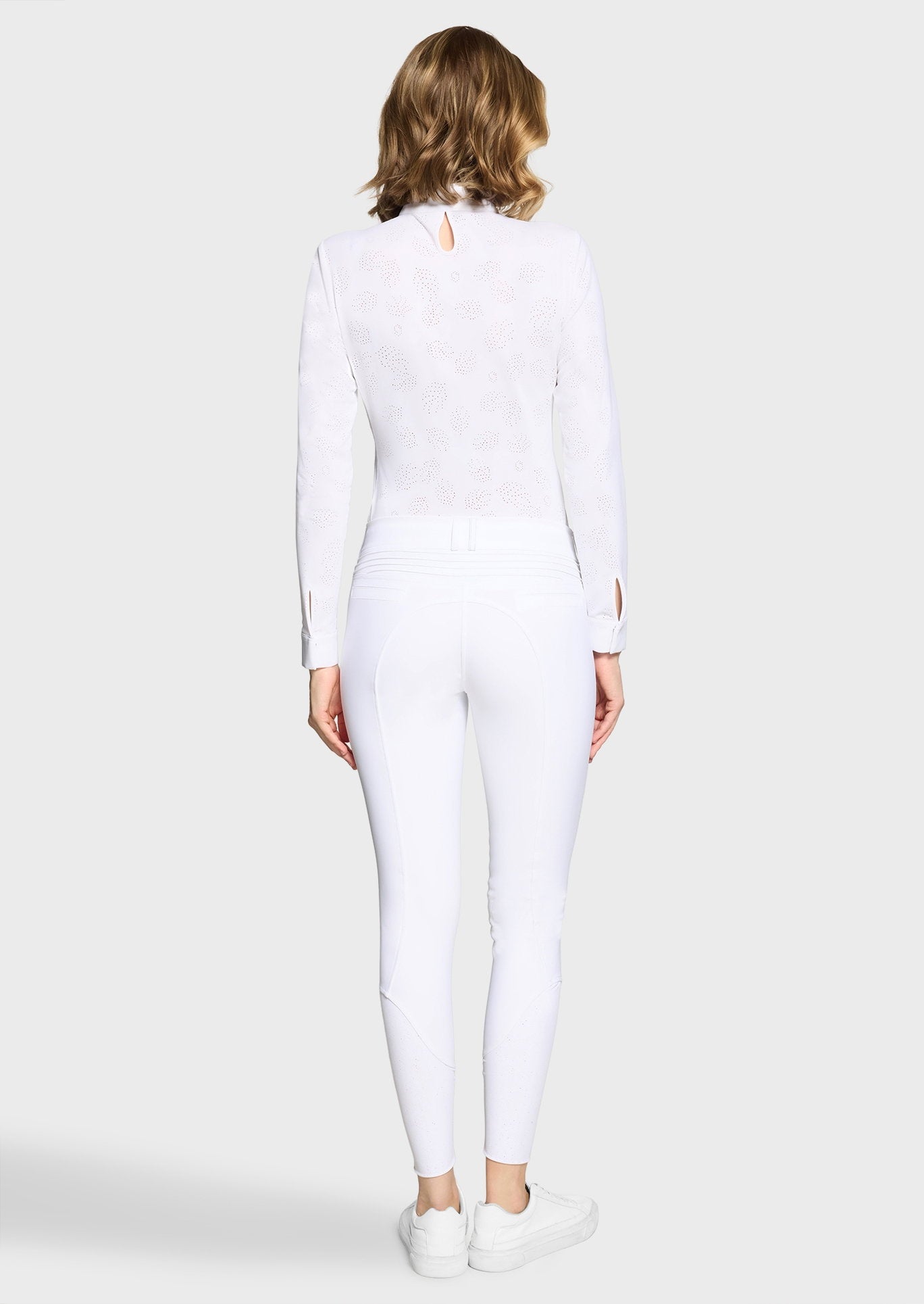 W-CHLOE-KG-SS26-WHT_1.jpg
