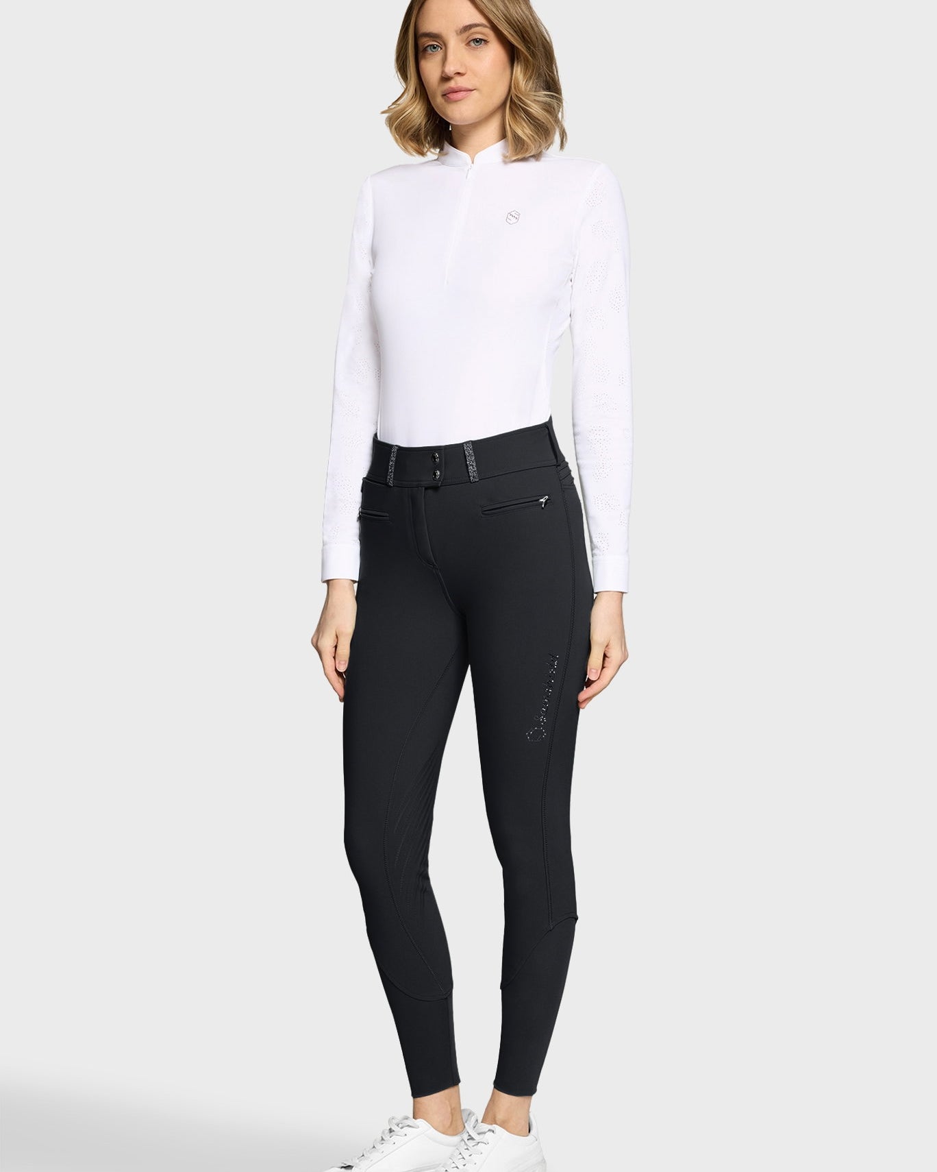 W-CLARANOVA-FG-SS26-BLK.jpg