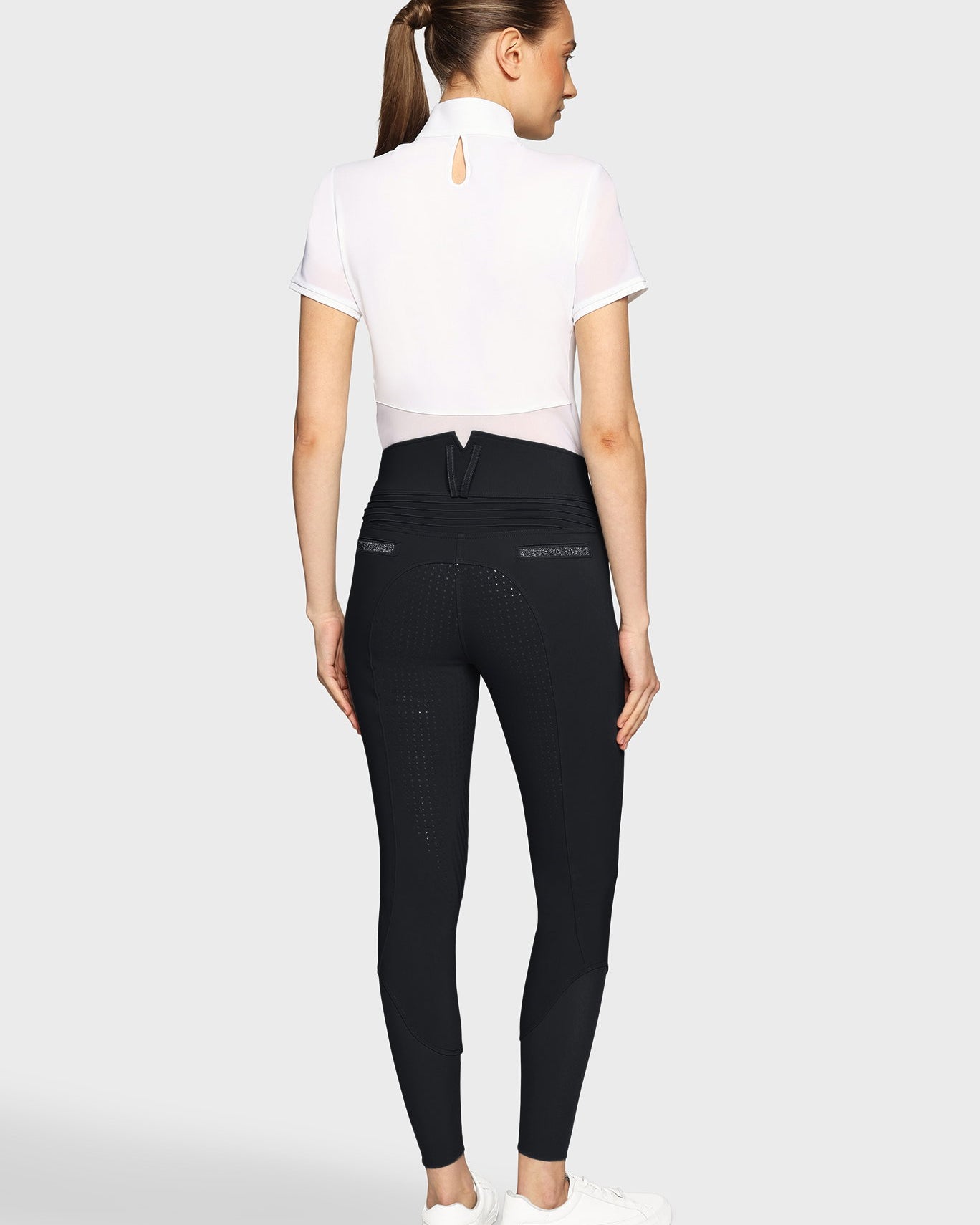W-CLARANOVA-FG-SS26-BLK_1.jpg