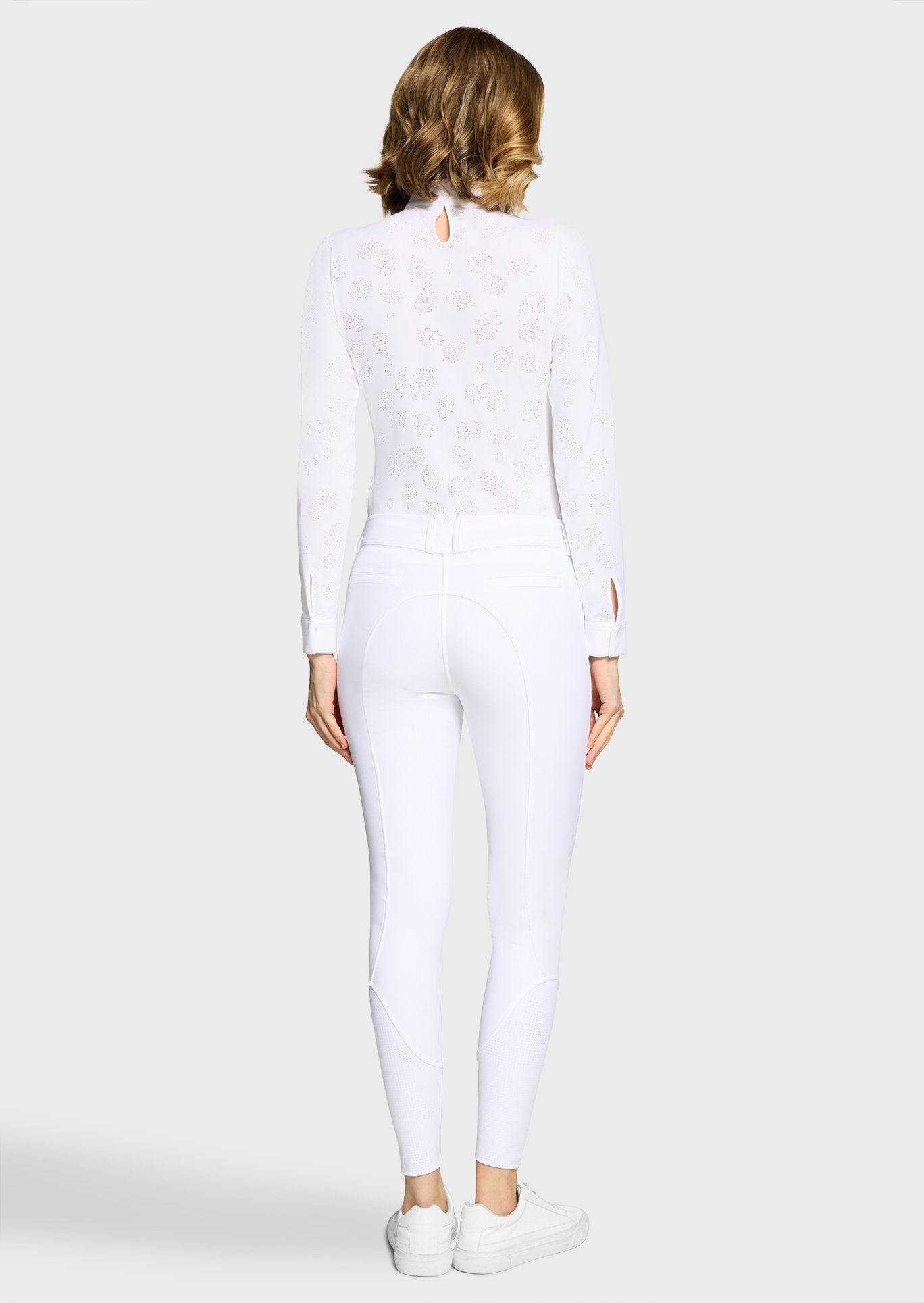 W-CLARANOVA-FG-SS26-WHT_1.jpg