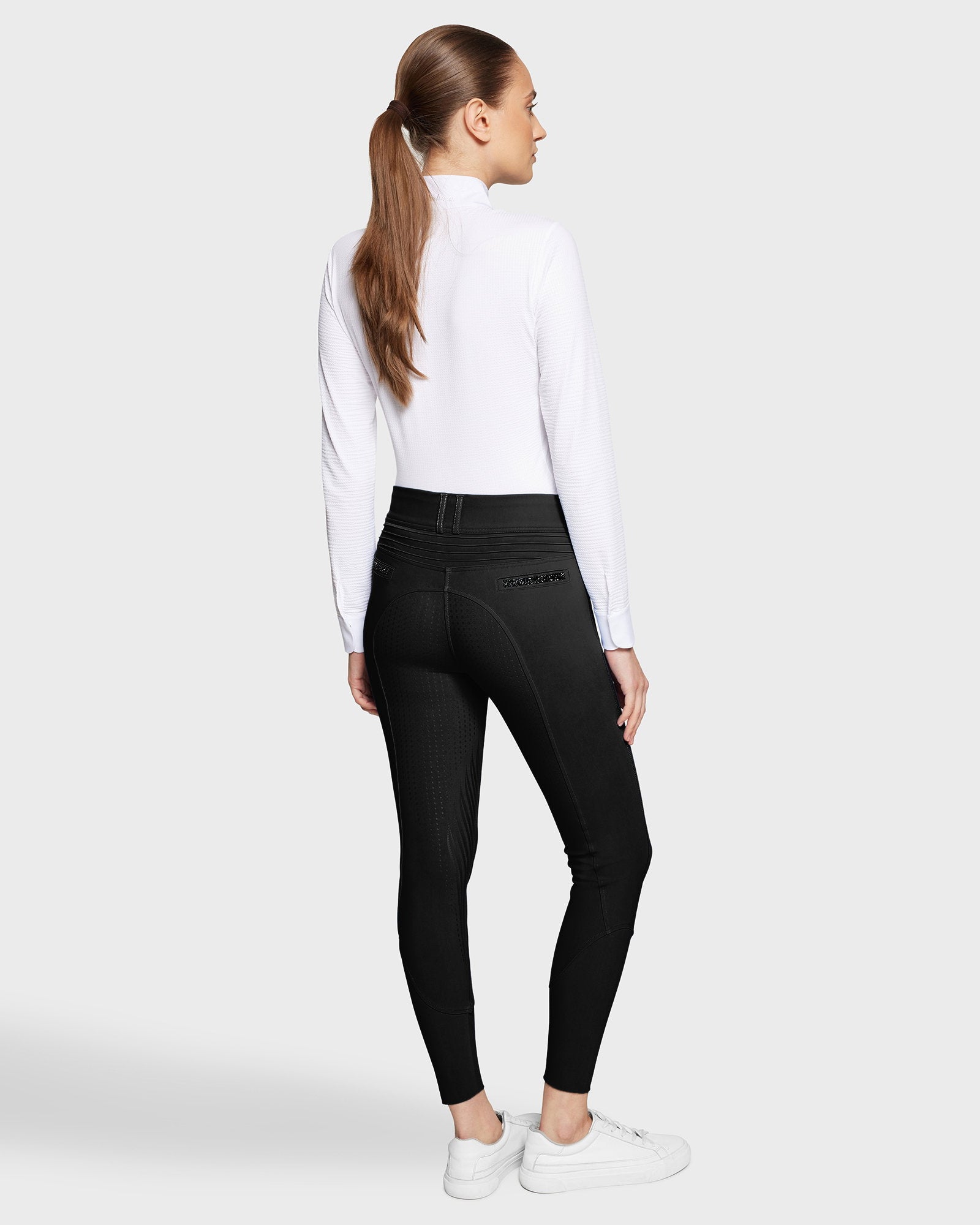 W-CLARA_PRM _FG-FW25-BLK_1.jpg