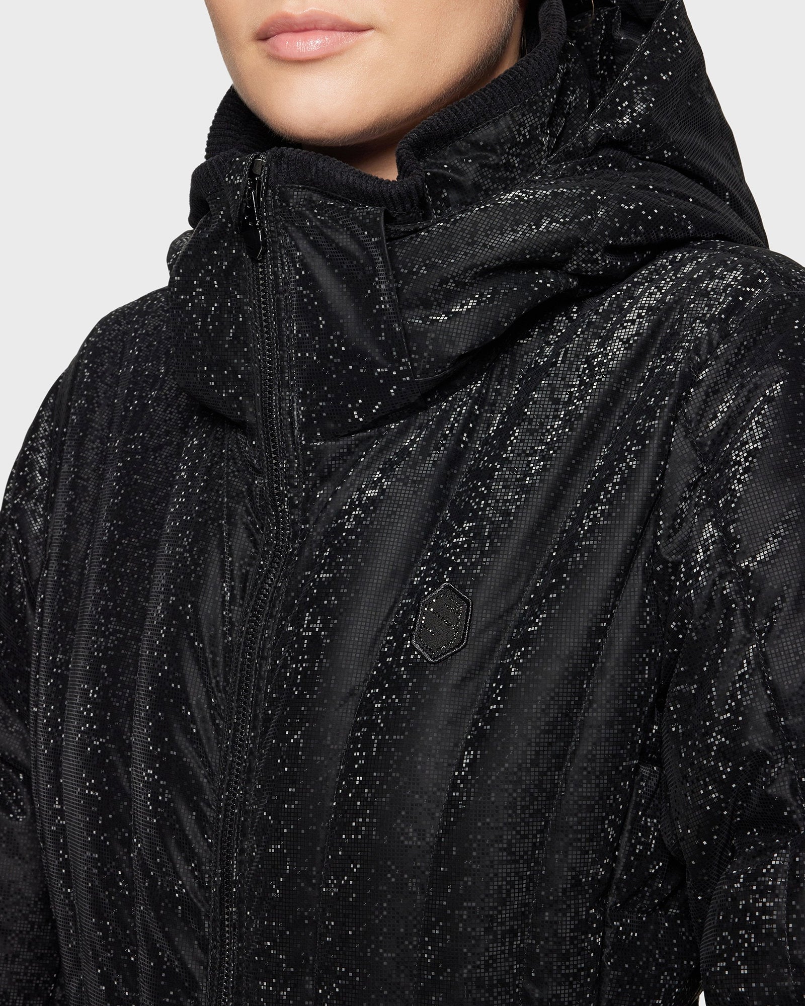 W-CRCHEVEL_ICE-FW25-BLK_3.jpg