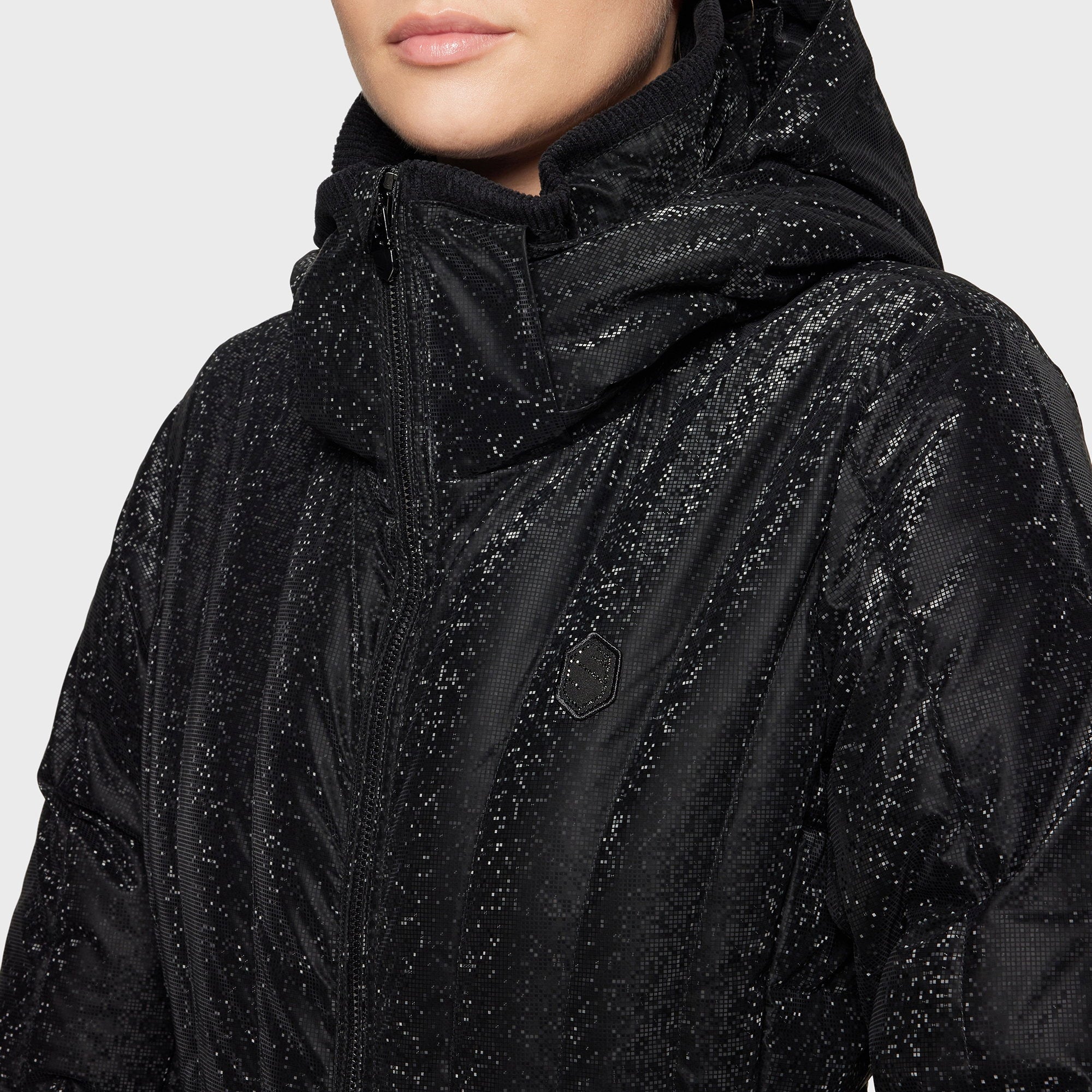 W-CRCHEVEL_ICE-FW25-BLK_3.jpg