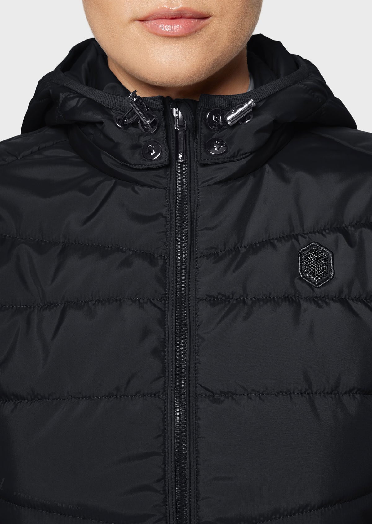 W-DAVOS-S-SS26-BLK_2.jpg