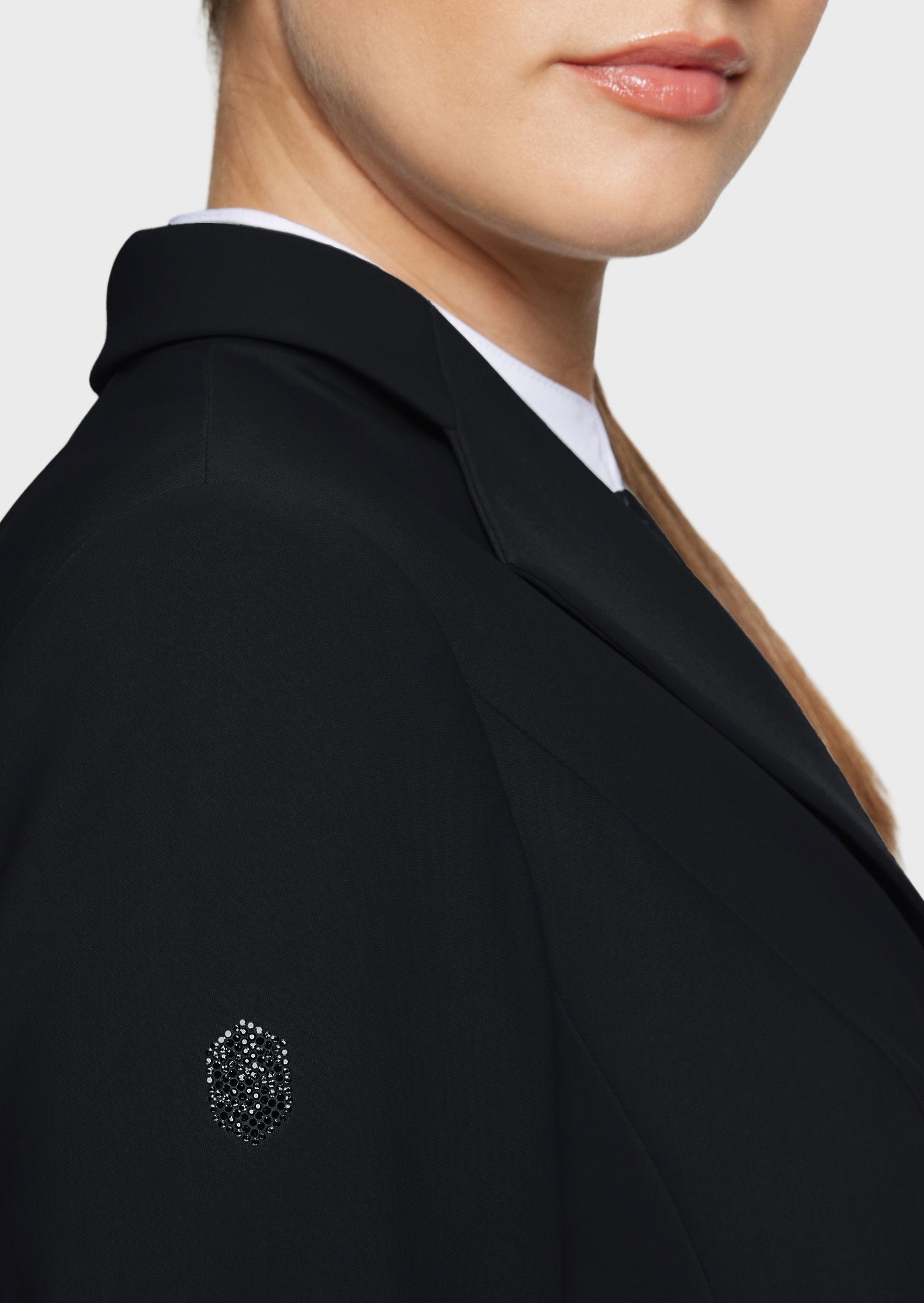 W-FRAC-FE-SS26-BLK_2.jpg