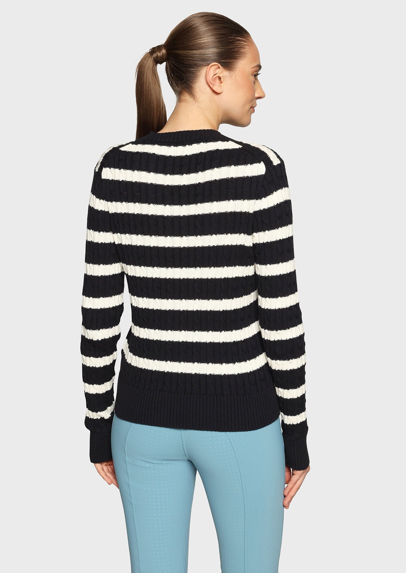 W-LISA-TWIST-SS26-NVYWHT_1.jpg