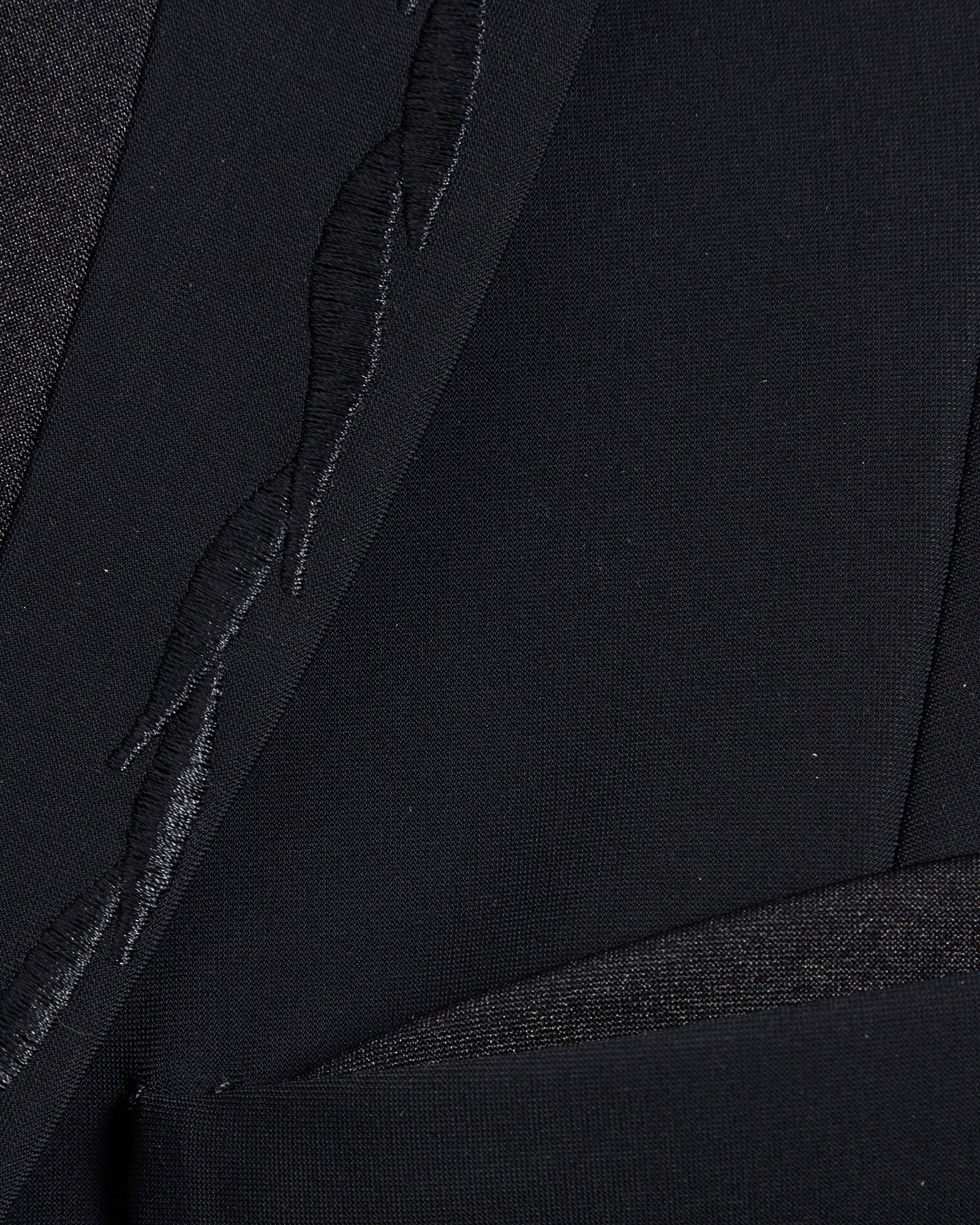 W-LOUISAMTFL-FW22-BLKTONT_2.jpg