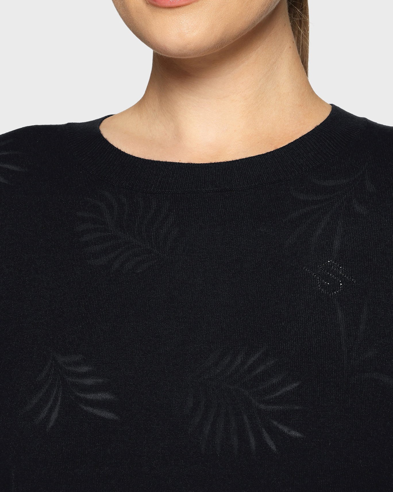 W-PHOBE-FE-SS26-BLK_2.jpg