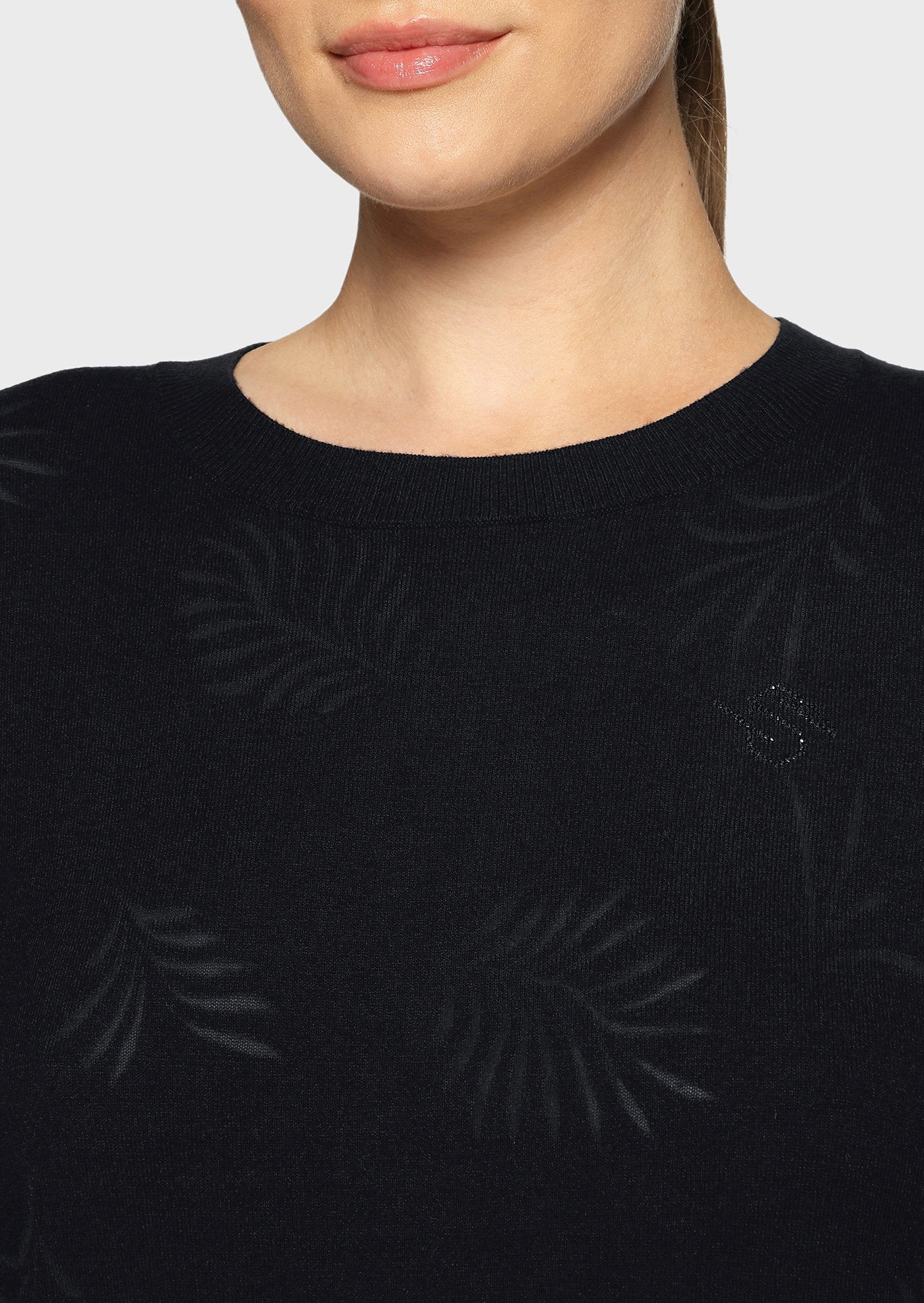 W-PHOBE-FE-SS26-BLK_2.jpg