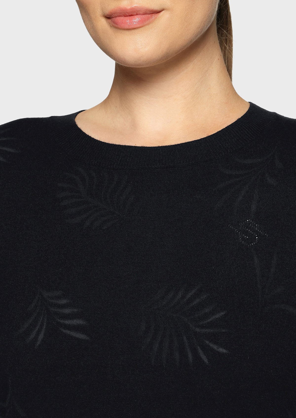 W-PHOBE-FE-SS26-BLK_2.jpg