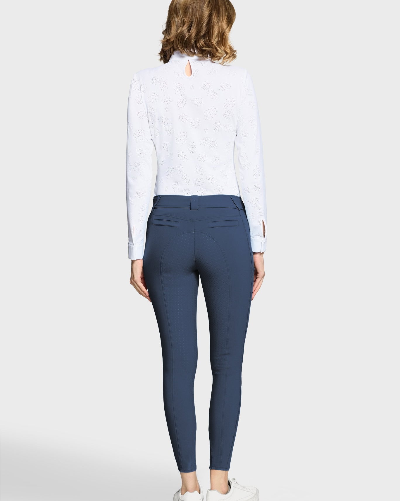 W-SAKINA-FF-FG-SS26-NVY_2.jpg