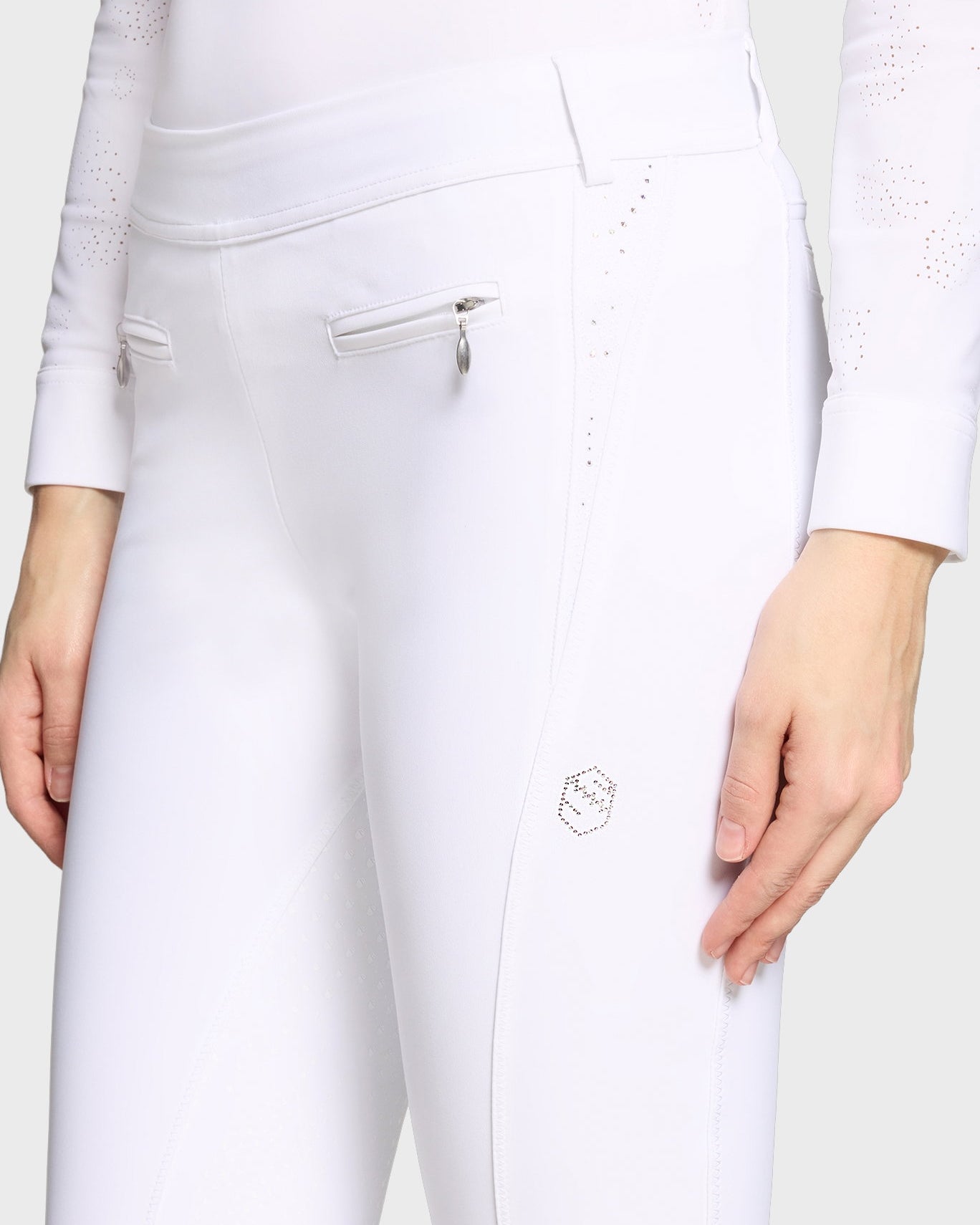 W-SAKINA-FF-FG-SS26-WHT_3.jpg