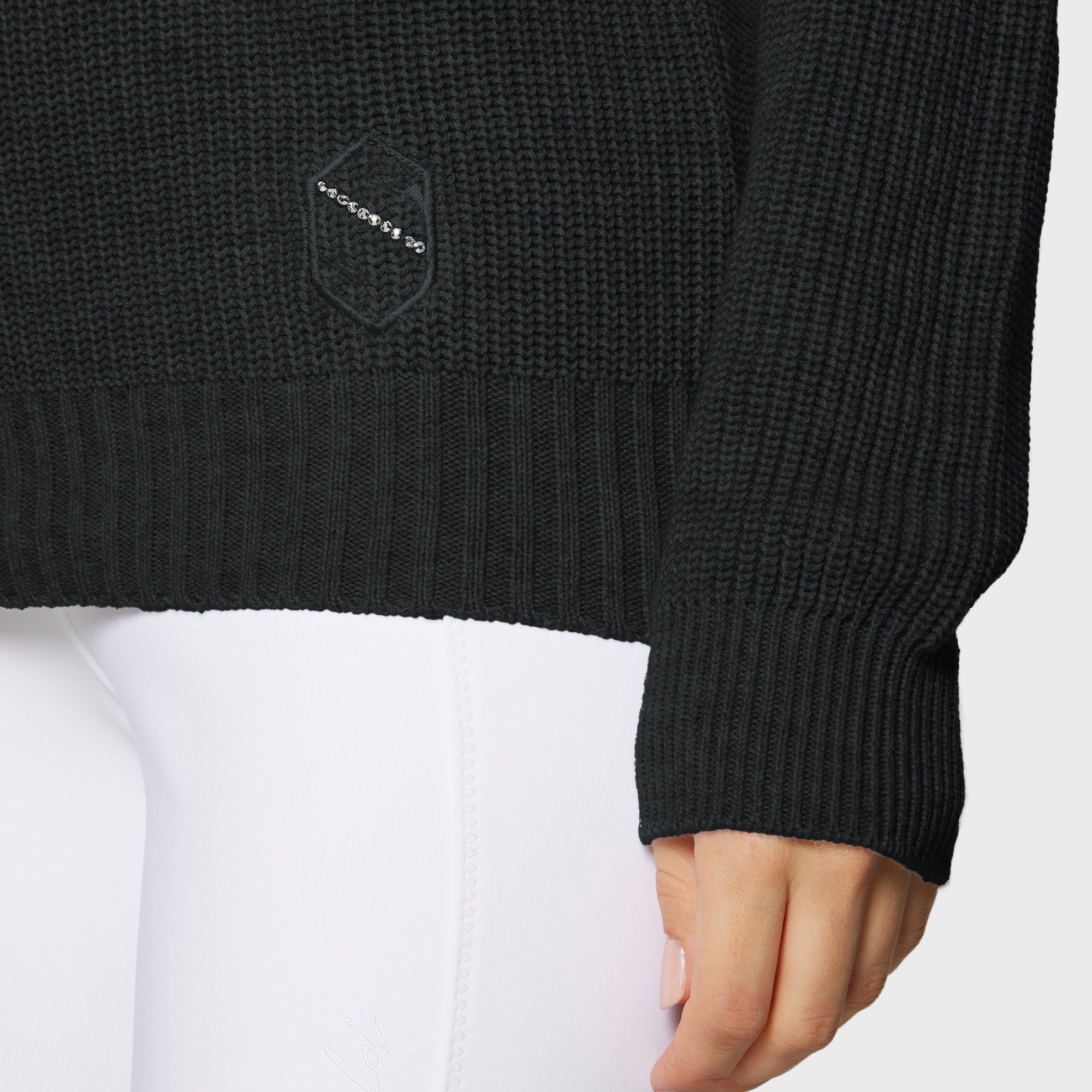 W-SUZANNE-FW24-BLK_2.jpg