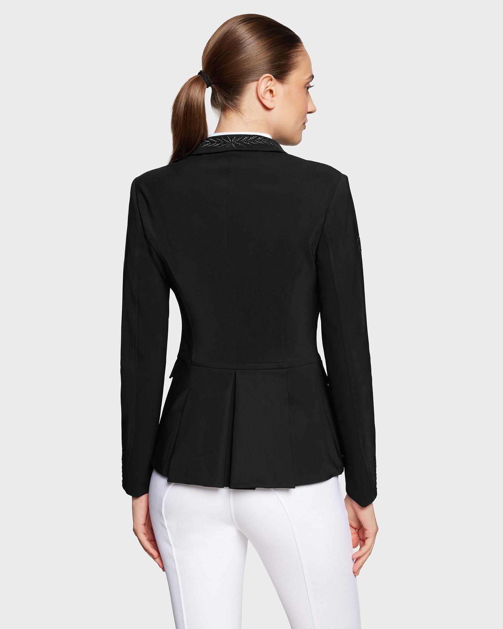W-VICY_FLW_CRY-FW25-BLK_1.jpg